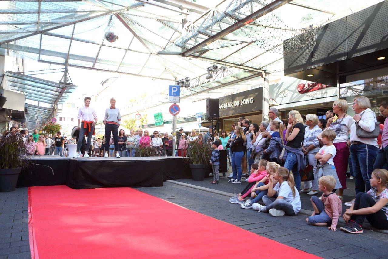 „Krefeld pur“ lockt heute mit verkaufsoffenem Sonntag