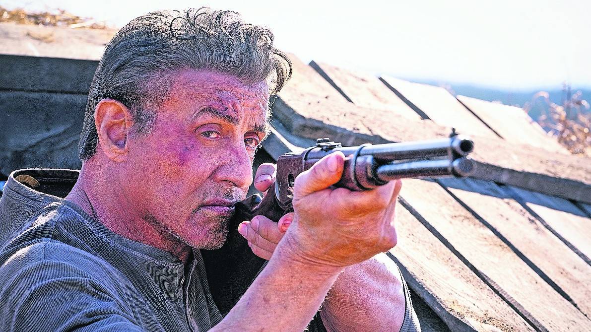  Er ist älter geworden, die Erfahrungen der Vergangenheit haben ihn gezeichnet, dennoch ist John Rambo (Sylvester Stallone) nach wie vor ein brandgefährlicher Gegner. 