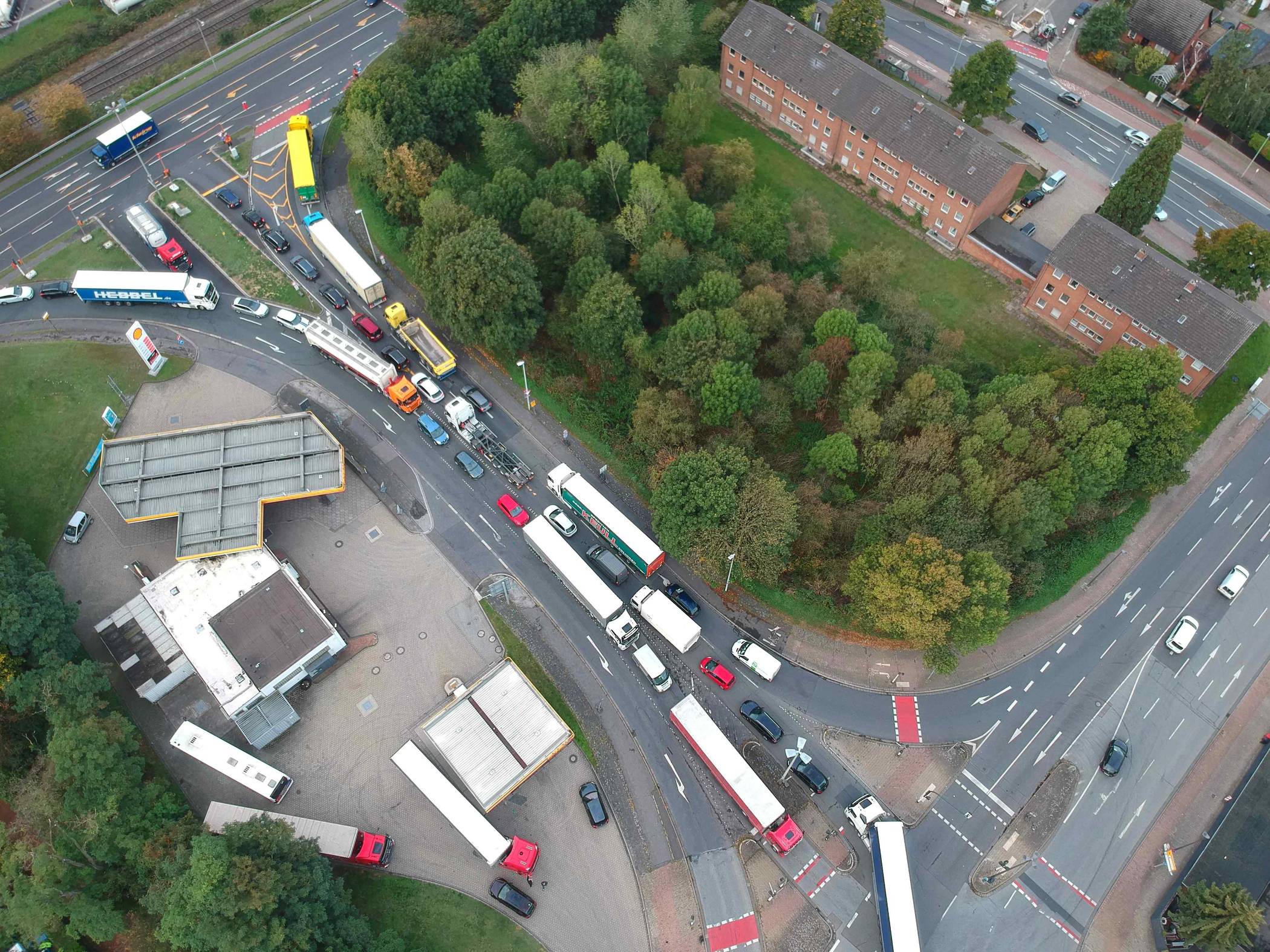 Ach, übrigens...: Nun haben wir den Schlamassel