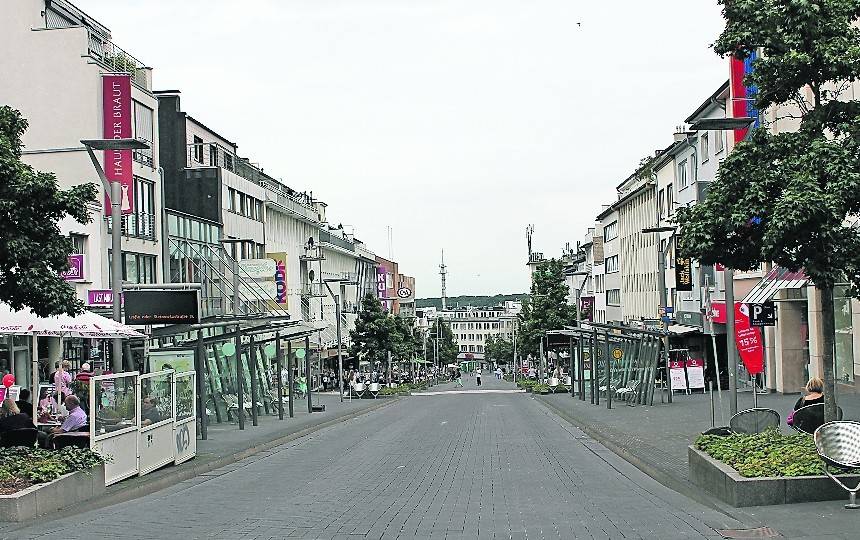 Die Hindenburgstraße ist in die Jahre gekommen. Planungsexperten stellen am 1. Oktober ihre Visionen vor.