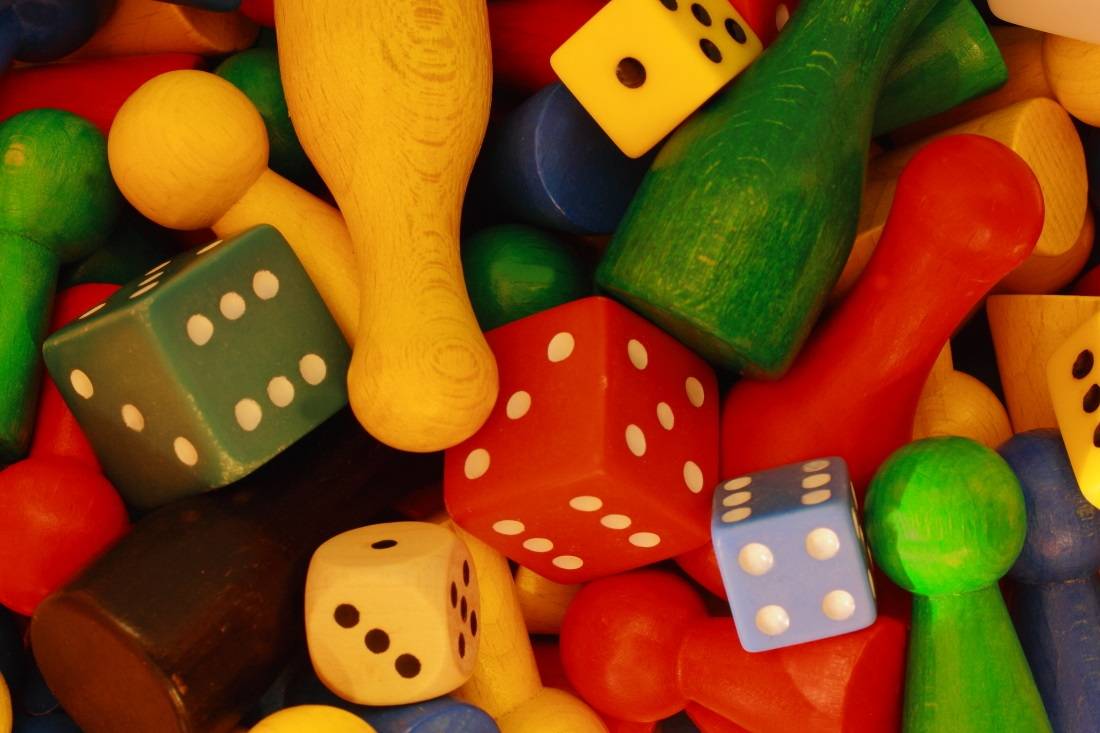  Spiele ohne Ende: Traditionelle und digitale Spiele bietet die Mediothek beim großen Spieletag am Sonntag, 6. Oktober. 