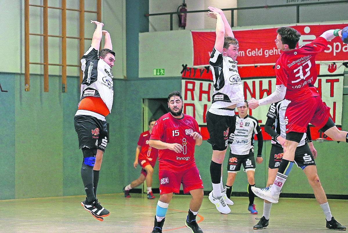 Dennis Backhaus ist endgültig zurück auf dem Feld und machte gegen Essen gemeinsam mit Jonas Höffner die Abwehrmitte dicht.