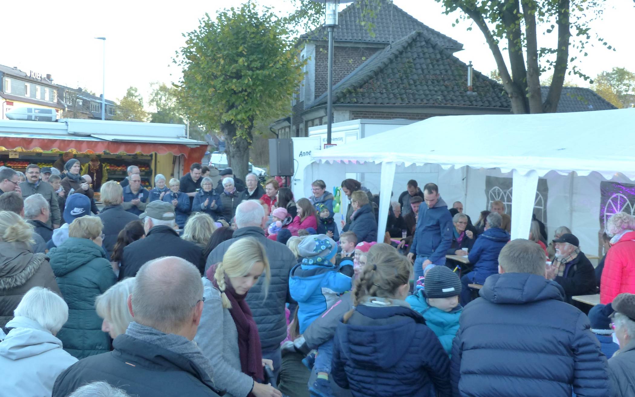 Beliebt und gut besucht ist der Ossenberger Martinimarkt. In diesem Jahr findet er bereits 11. Mal statt.
