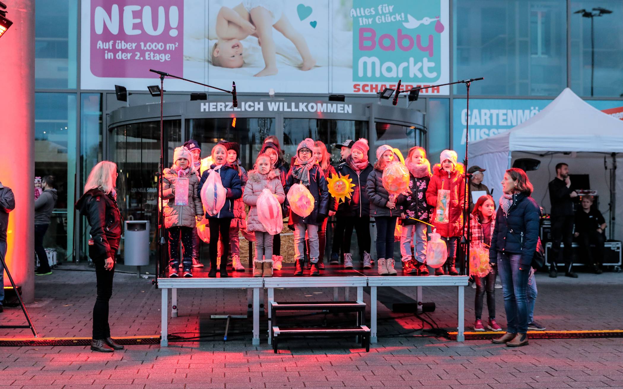 Am Sonntag war großer Martinszug bei Schaffrath in Mönchengladbach