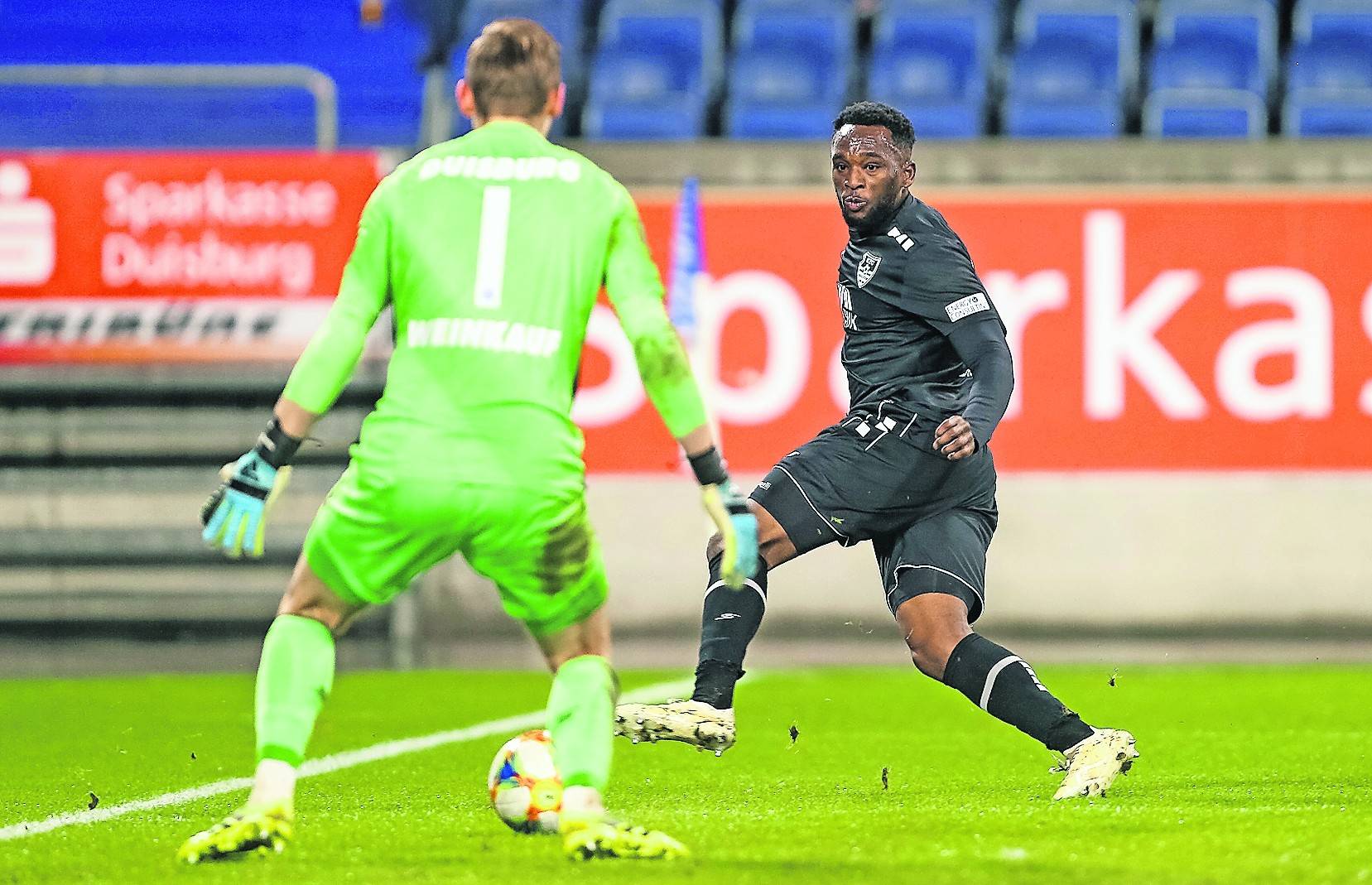  Osayamen Osawe wurde gegen den MSV eingewechselt. Er trat allerdings unglücklich auf, ihm fehlt nach der Verletzung noch die Form. 