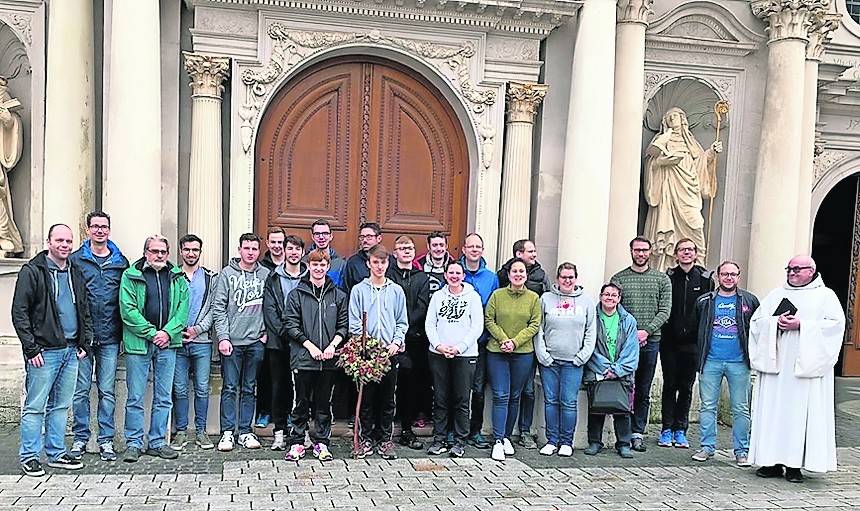  Rund 130 Kilometer legten die Trierpilger der Pfarre St. Clemens zu Fuß zurück. 