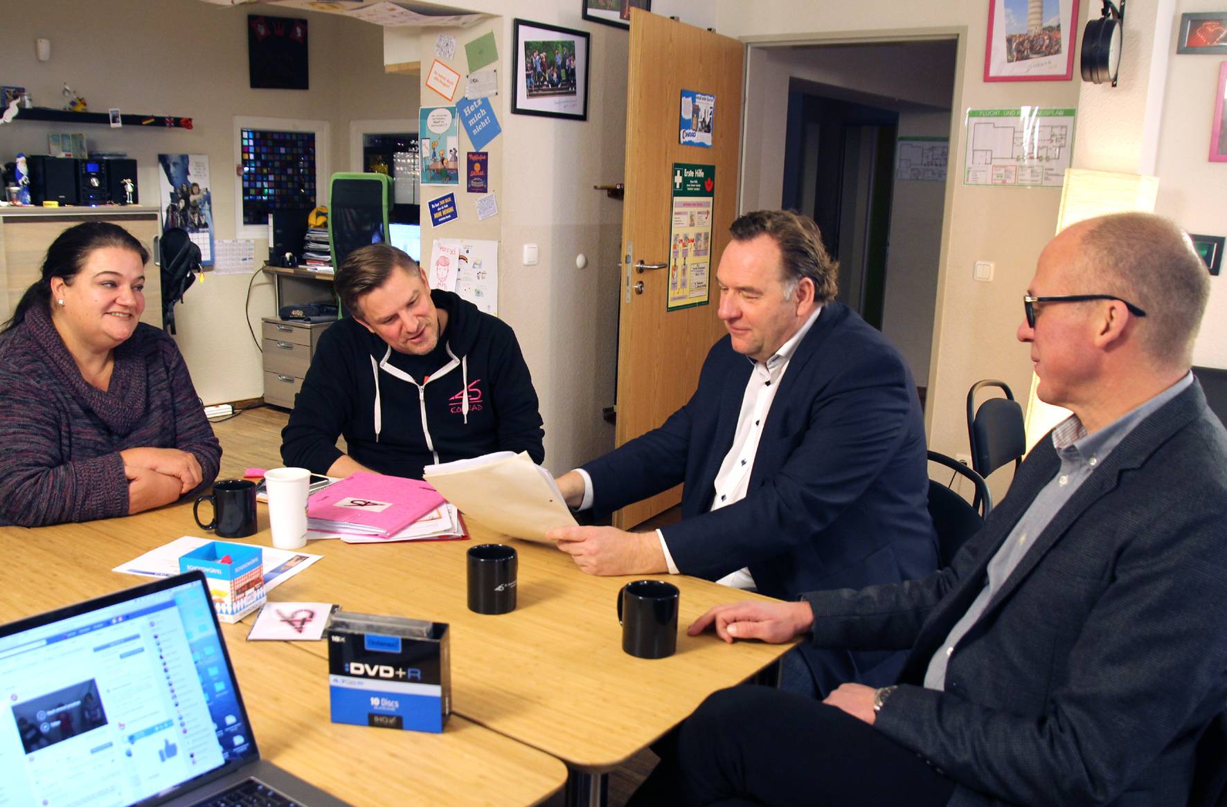 Besprachen den Ernst der Lage im Haus 45 (vl): Stefanie Kreitz, Konrad Donaubauer, Thomas Mahlberg und Rainer Pastoor.