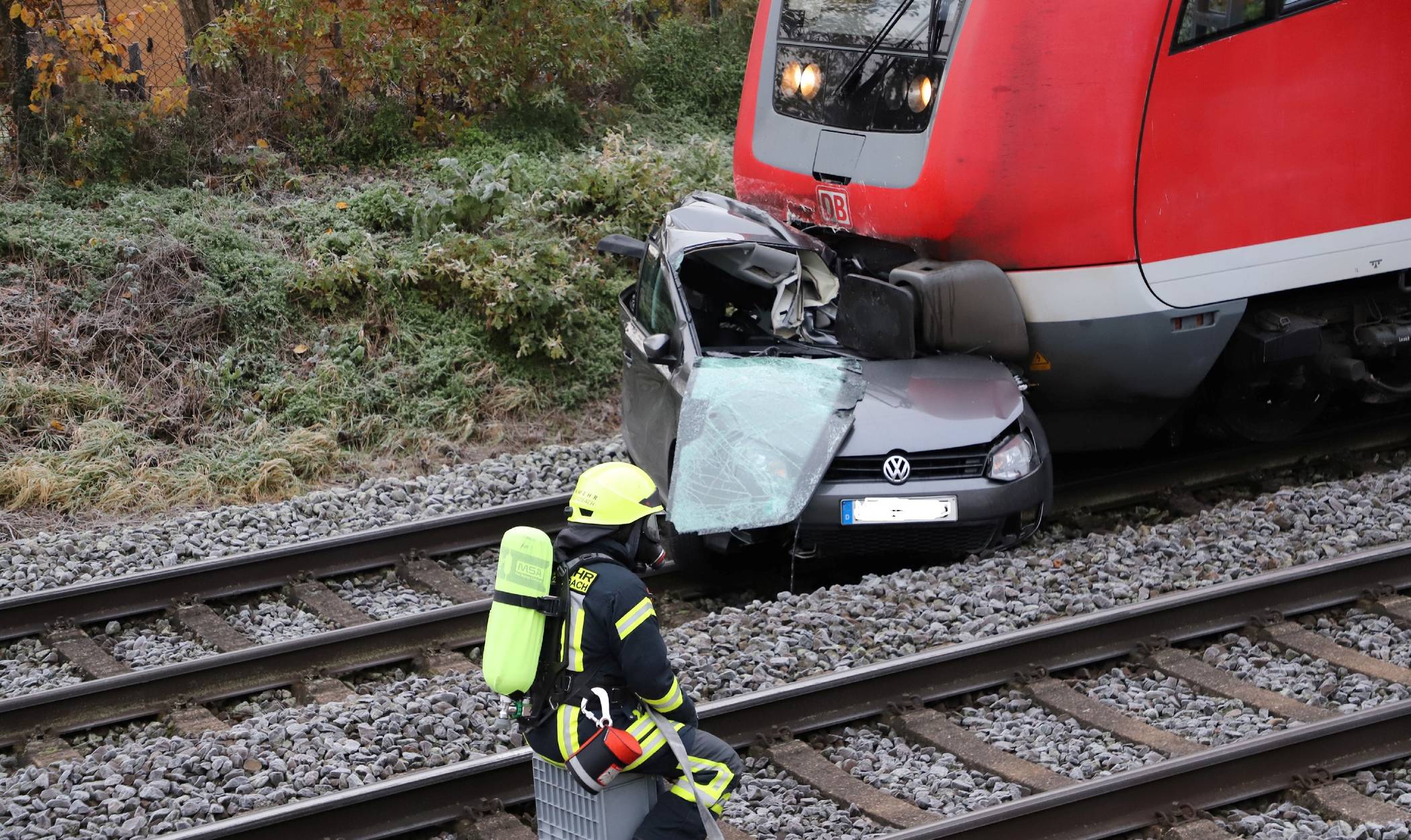  Die Autofahrerin konnte den Pkw zum Glück rechtzeitig verlassen. 
