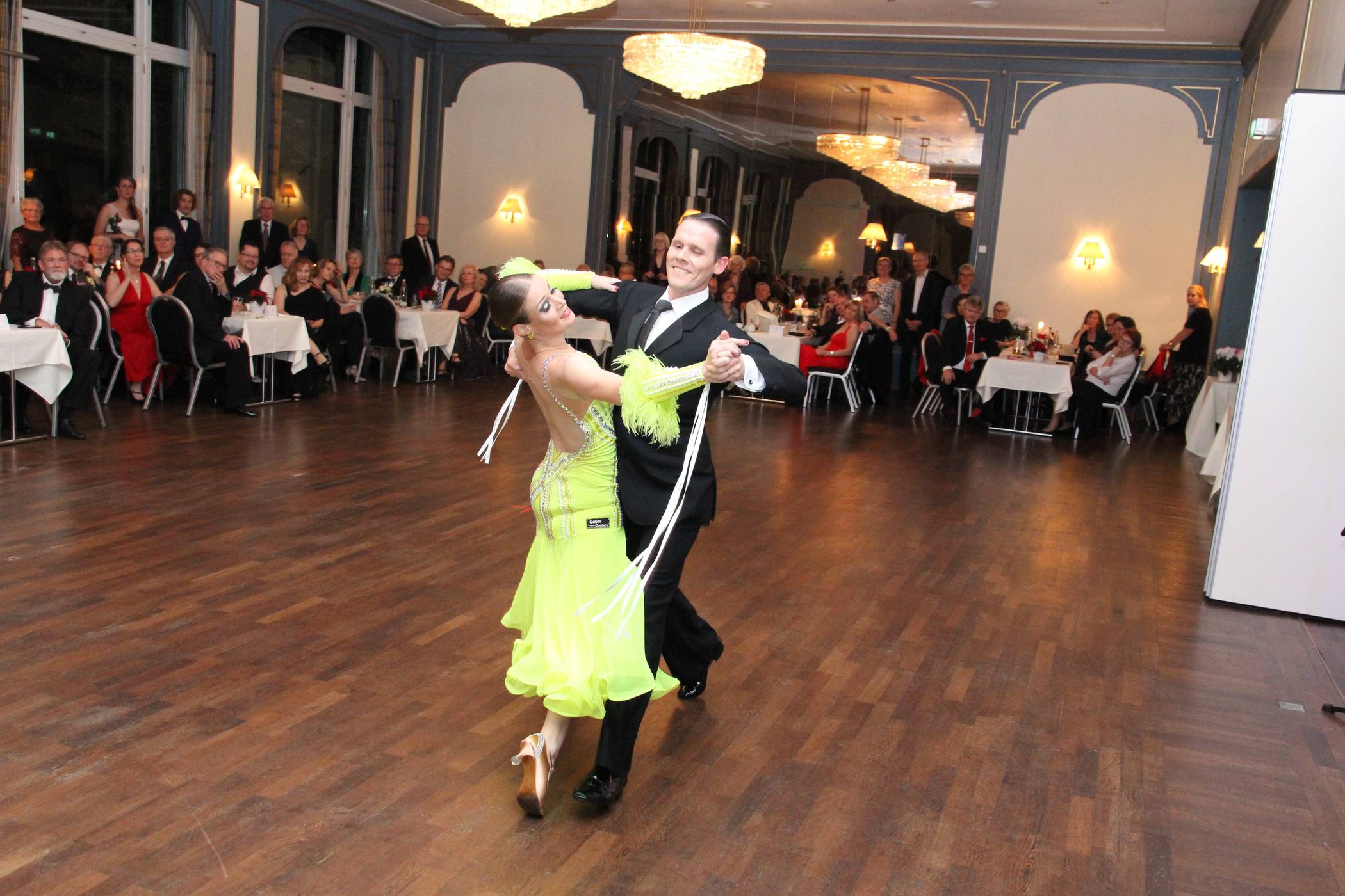   Clubmitglieder und Gäste genossen den Abend und freuen sich schon jetzt auf den nächsten Ball im Jahre 2020. 