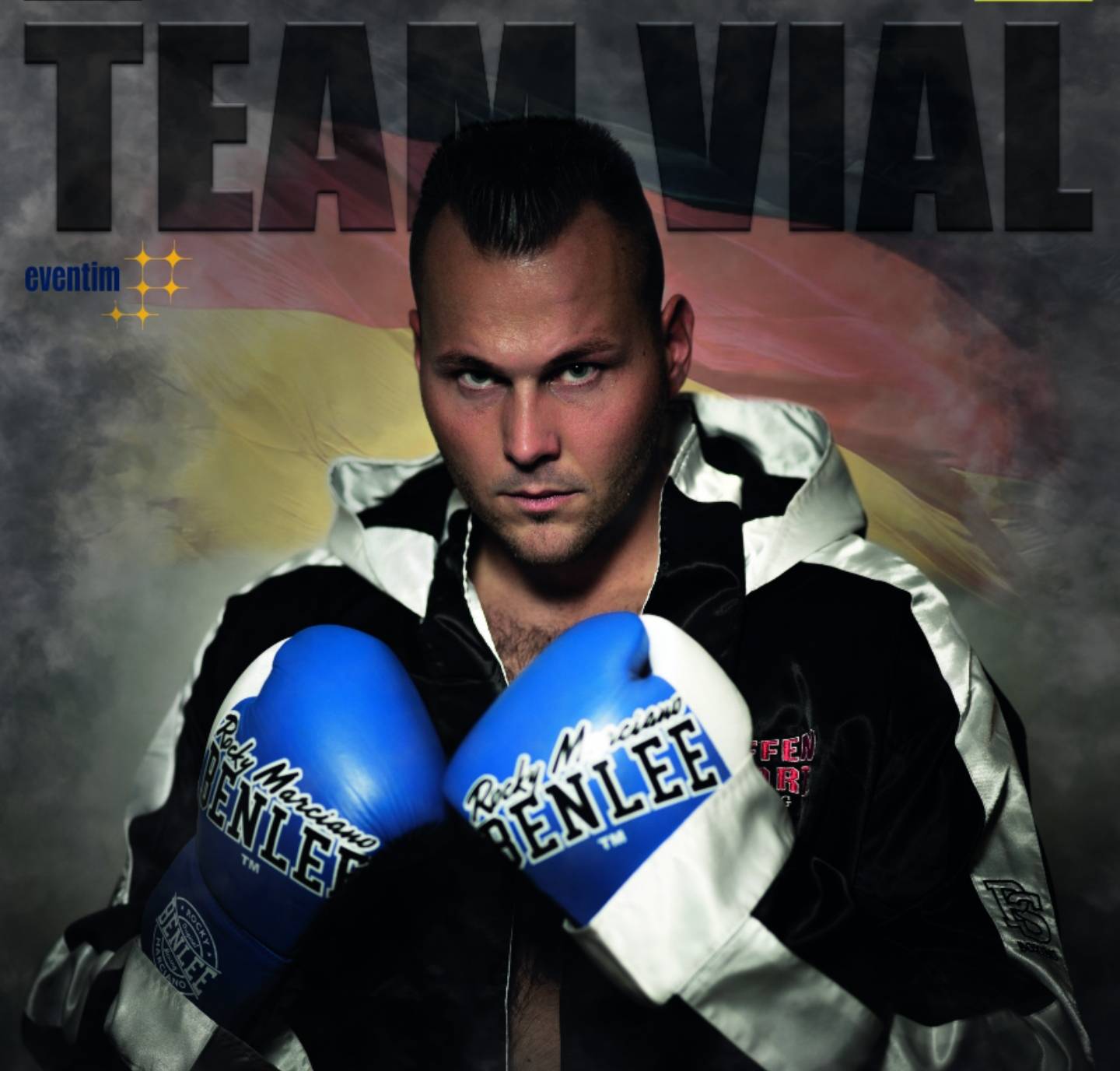  Nach einem sehr anspruchsvollen und erfolgreichem Trainigslager mit seinem Trainer in Spanien sieht der junge Profiboxer Dominic Vial seinem 5. Profiboxkampf am kommenden Samstag, 30. November, ab 19 Uhr, in der Yayla-Arena (ehemals Königpalast) mit Freuden entgegen. „Das Training war hart, aber effektiv . Es beinhaltete drei Trainingseinheiten pro Tag mit Boxtraining, Kraftausdauer, Höhensprints, verschiedene Ausdauerläufe, Schwimmen und zweistündiges Bergklettern“, erklärt der junge Boxer. Sein jetztiger Gegner wird Samet Yaser sein. Die Bilanz des Gegners: sechs Siege durch K.O. und sieben Niederlagen durch K.O. Für den Boxer aus Nettetal kein Grund zur Sorge. „Ich bin ein sehr spiritueller Mensch und glaube, dass Gott mir die nötige Kraft geben wird. Außerdem steht meine Familie hinter mir - ihr Glaube an mich ist unbezahlbar“, sagt Dominic Vial. 