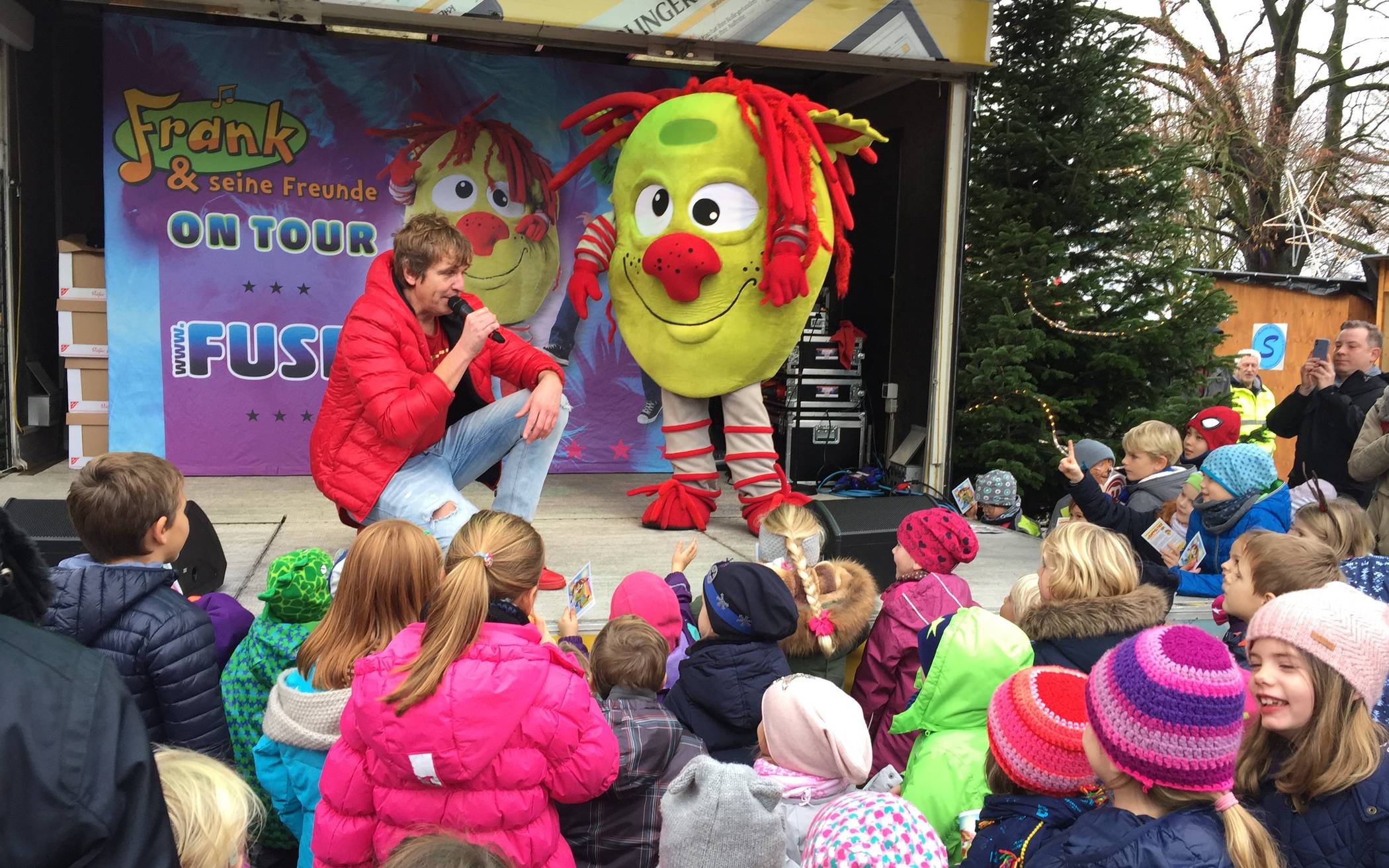 Jedes Jahr ein Kracher: „Frank und seine Freunde“ sind ein Highlight auf dem Strümper Weihnachtsmarkt. Auch dieses Jahr ist er wieder dabei.
