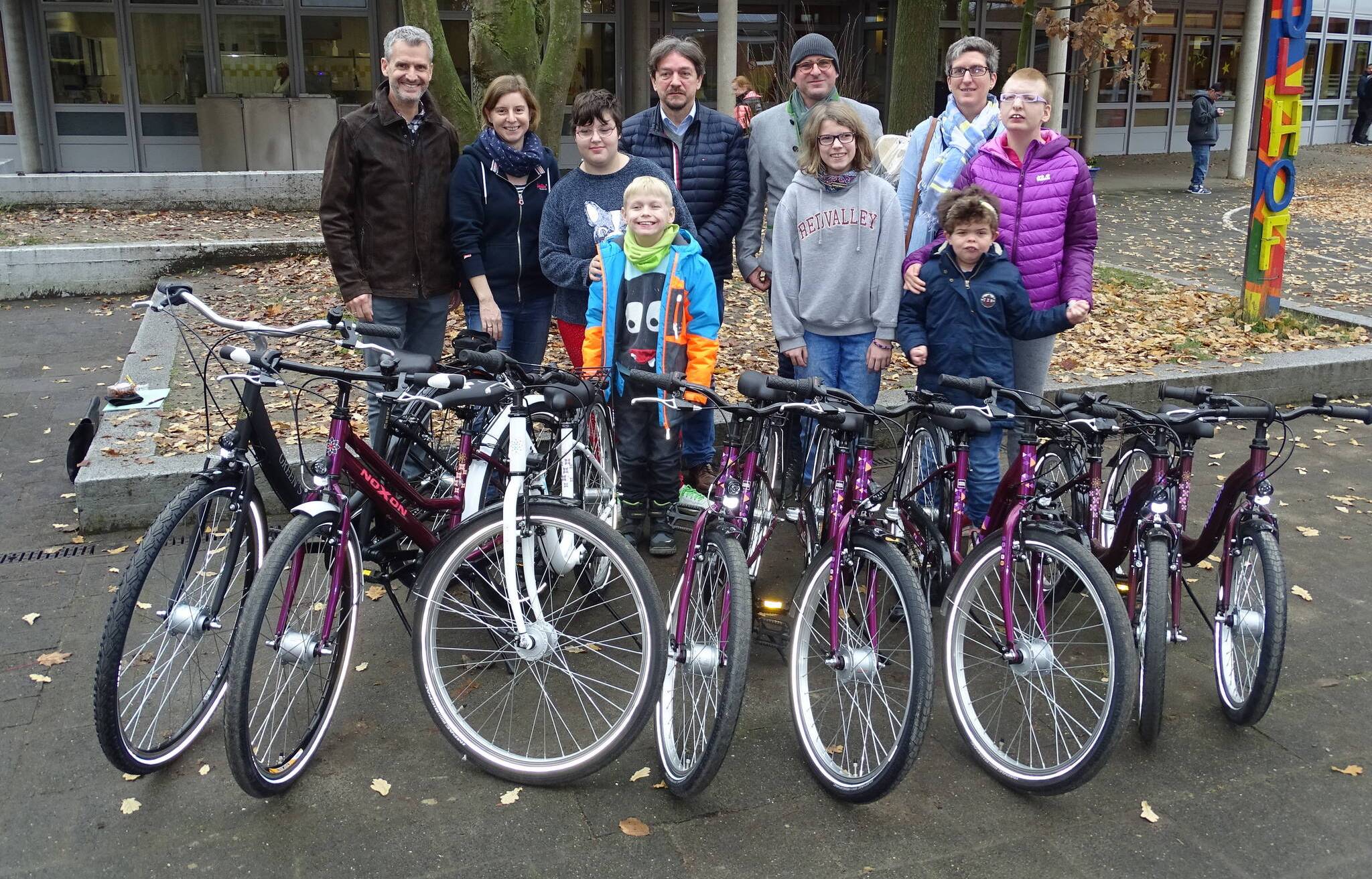 Verkehrsgerechtes Fahrradfahren – das steht in der Franziskusschule in Süchteln auf dem Stundenplan.