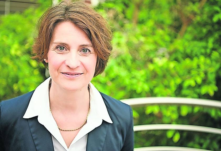  Dr. Bettina Rademacher-Bensing ist Vorsitzende der Geschäftsführung der Agentur für Arbeit Krefeld/Kreis Viersen. 