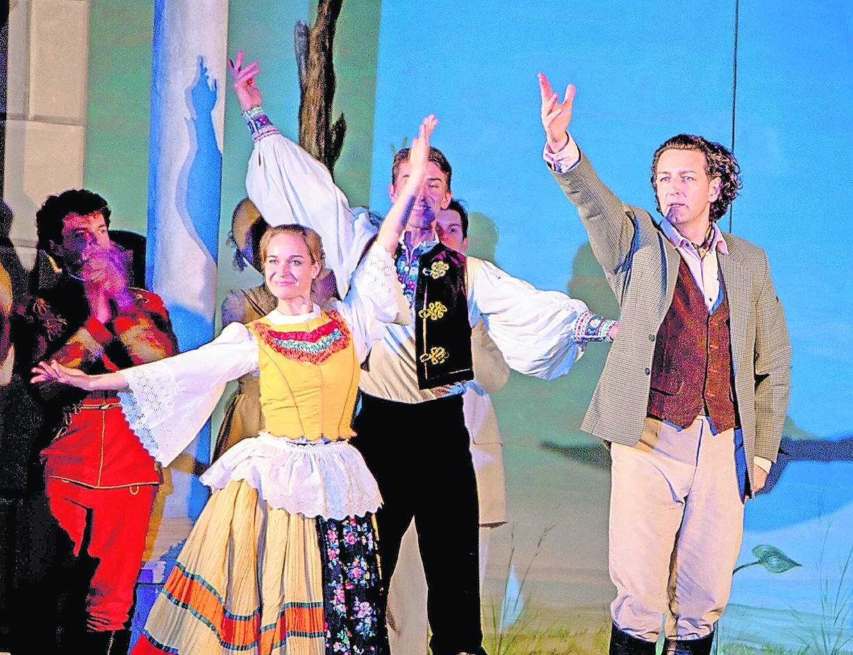 „Gräfin Mariza“ als Operette wird im Januar in Mönchengladbach aufgeführt.