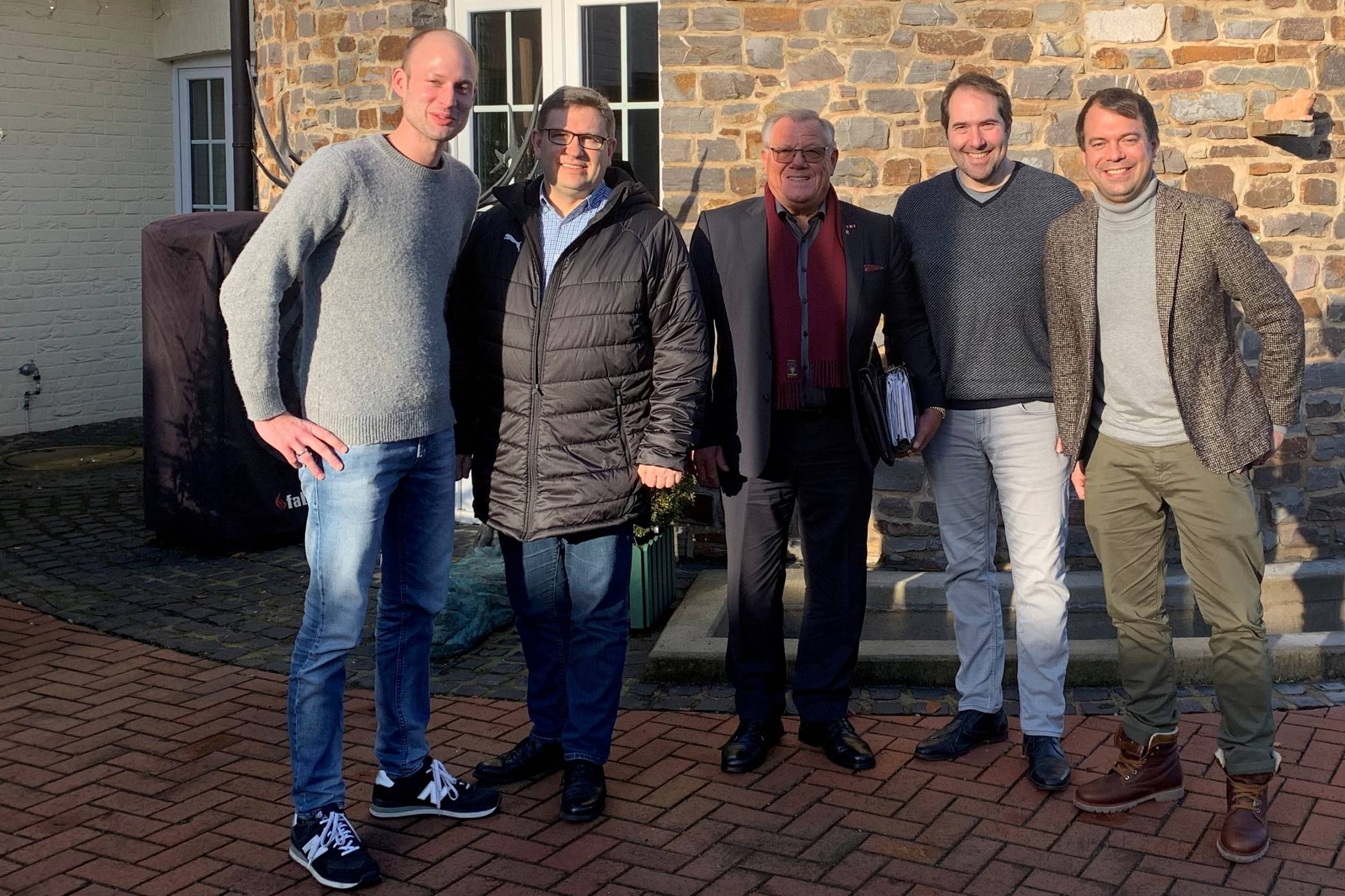  Freuen sich über den neuen Haushalt: Merlin Praetor, Johannes Bäumges, Dieter Lambertz, Dr. Raimund Berg, Christian Pakusch. 