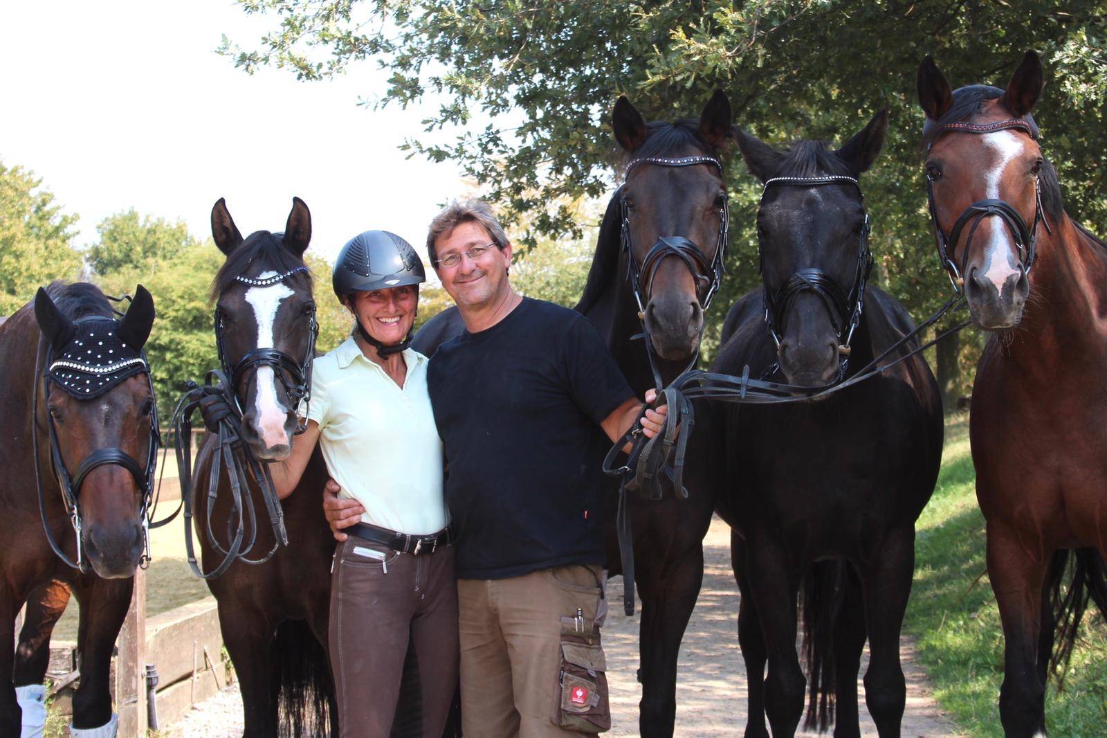   Claudia und Karl-Wilhelm Stocks haben eine persönliche Erfolgsgeschichte geschrieben – und damit Pferdefreunden von nah und fern eine Freude bereitet. 