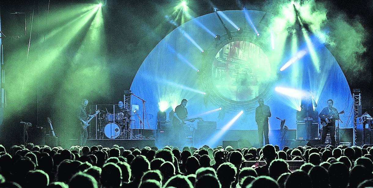 Dark Side of The Moon – Kings Of Floyd bieten mit ihrer aufwendigen Sound- und Lightshow die perfekte Illusion eines echten Pink Floyd-Konzertes.
