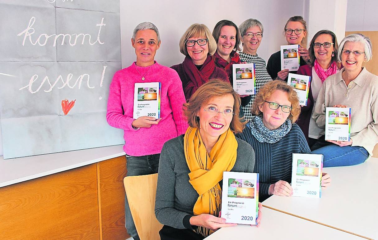  Das Programm für das nächste Jahr steht: Die „Macherinnen“ des Katholischen Forums Krefeld-Viersen stellten jetzt das Heft vor.  