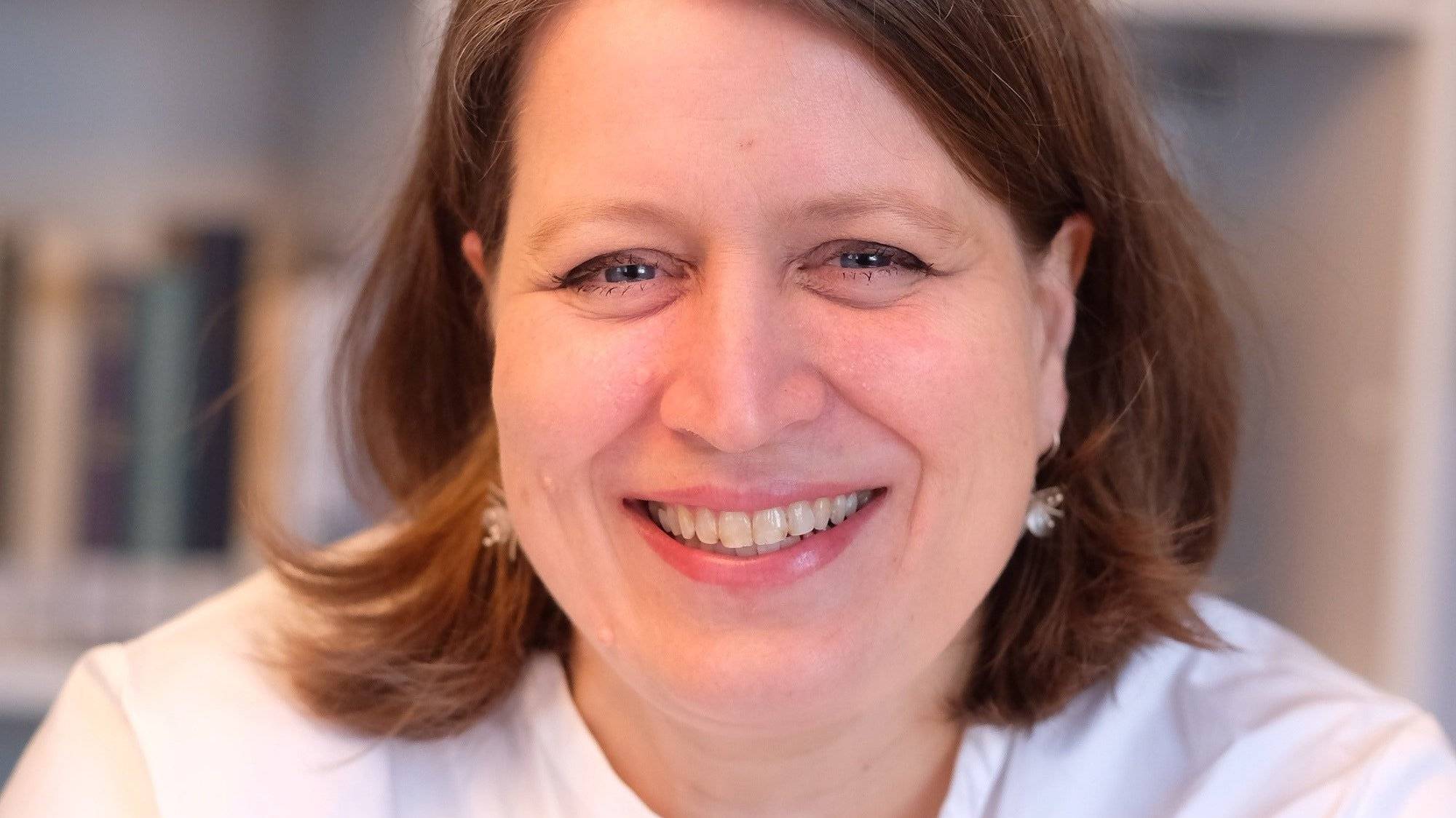  Freut sich aufs neue Jahr: Museumsleiterin Dr. Annette Schieck hat für ihr Textilmuseum eine Reihe prächtiger Ausstellungen geplant. Sie hofft auf rege Resonanz beim Publikum. 