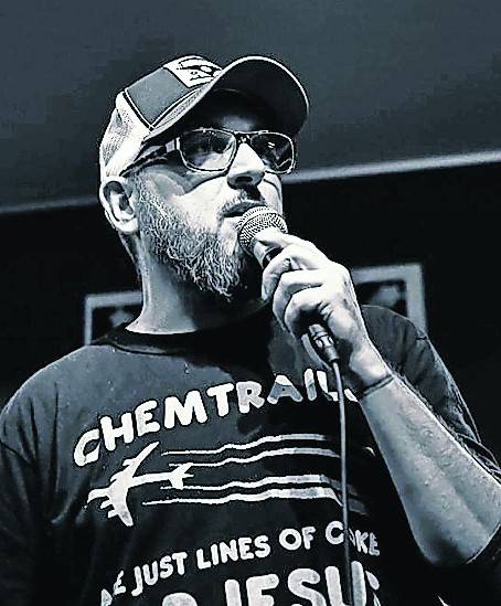 David Grashoff (l.) und Serkan Ates Stein.