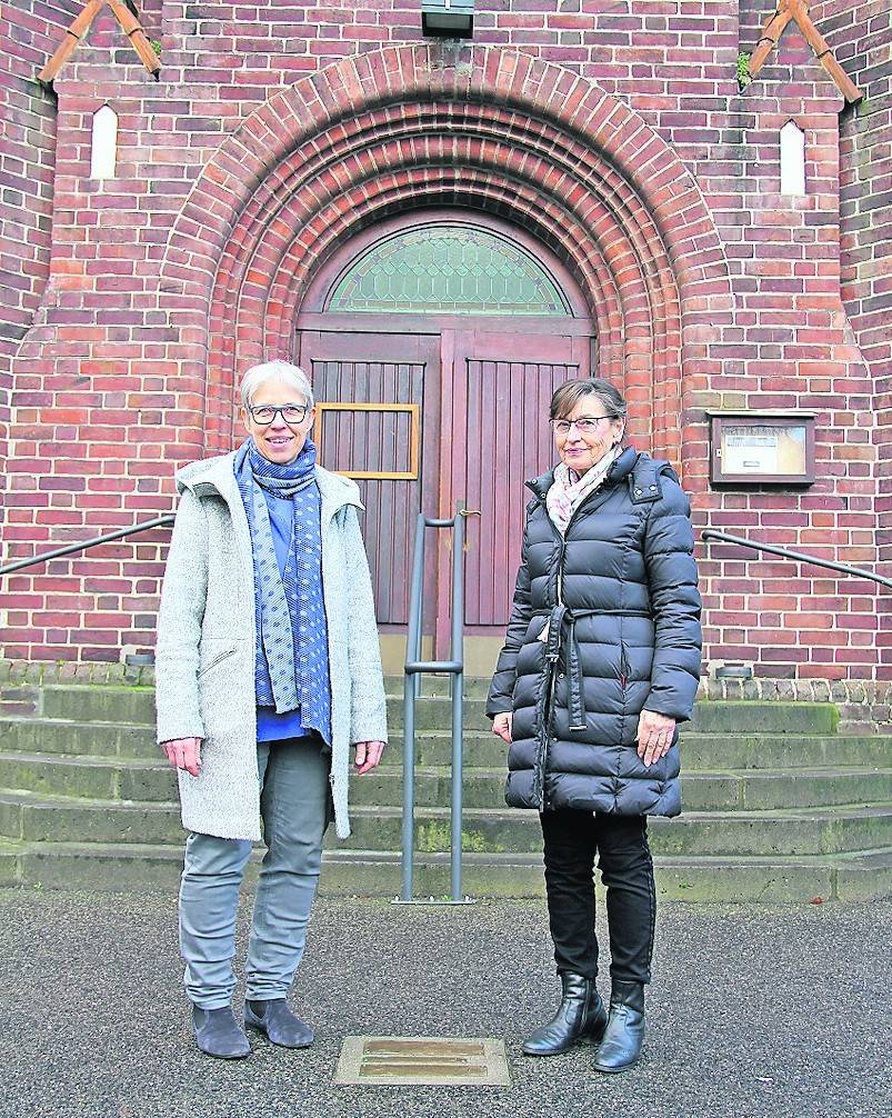 Beate Dahlmann (links) und Gisela Schmitz gehören zu dem Organisationskreis, der die Gedenkveranstaltung am 27. Januar in Süchteln vorbereitet.