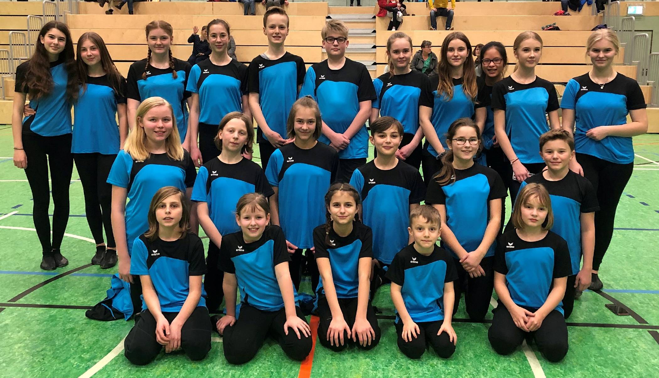 Strahlende Gesichter bei den Kunstradfahrerin des RV Adler Neuwerk. Die Landesmeisterschaften können kommen.