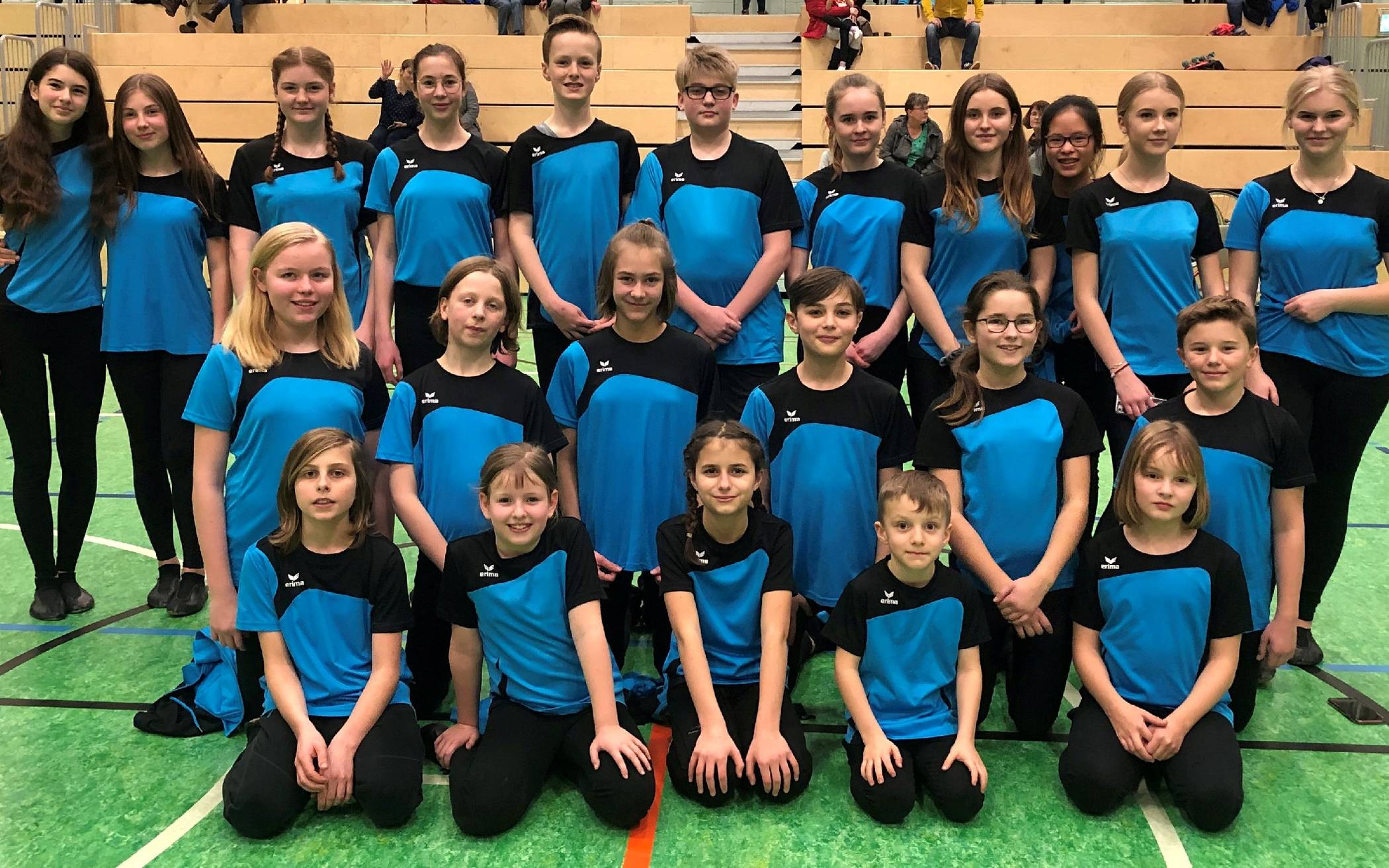 Strahlende Gesichter bei den Kunstradfahrerin des RV Adler Neuwerk. Die Landesmeisterschaften können kommen.