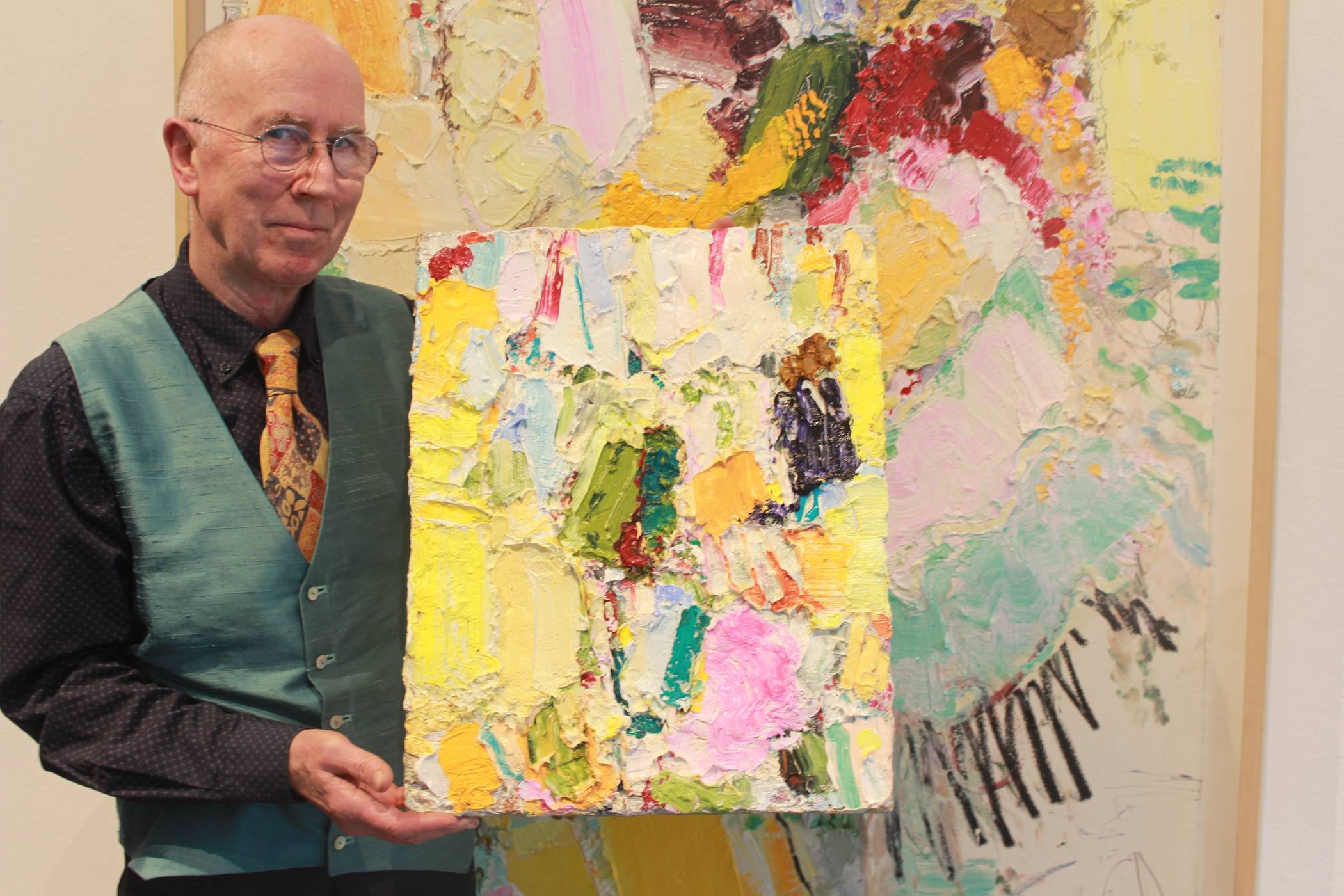 Kräftiger Pinselstrich: Maler Michael Toenges hat die Farben selbst zum dominierenden Thema seiner Gemälde erhoben. Seine Werke sind im Krefelder Kunstverein zu sehen.