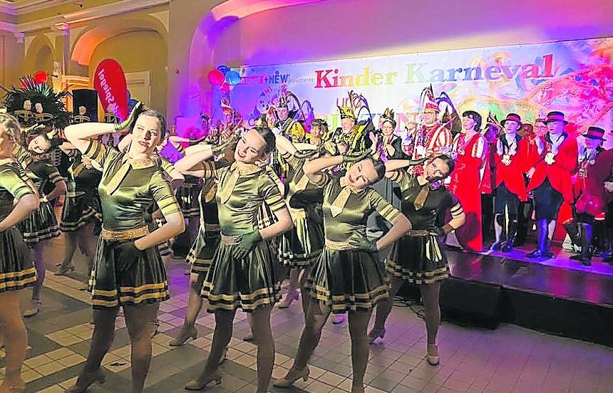 Eine volle Generatorenhalle in Viersen und tolles Programm zum Mitfeiern: Das ist das Prinzentreffen vom StadtSpiegel.