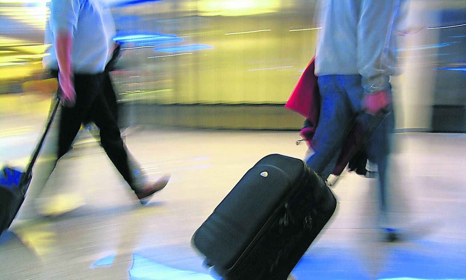  Geschäftsleute auf Dienstreise: Die Unternehmen im Kreis Viersen bewerten ihre wirtschaftliche Lage nicht mehr so positiv wie noch vor einem Jahr. 