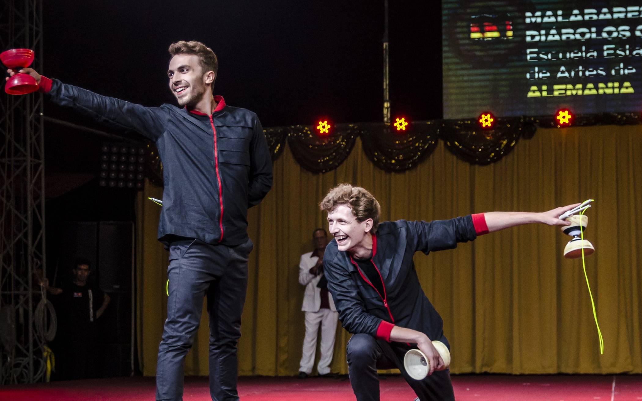 Adrian Schulte-Zweckel und Jannis Nau sind Teil der „Spin!“-Show am 20. September in der ENNi-Eventhalle.