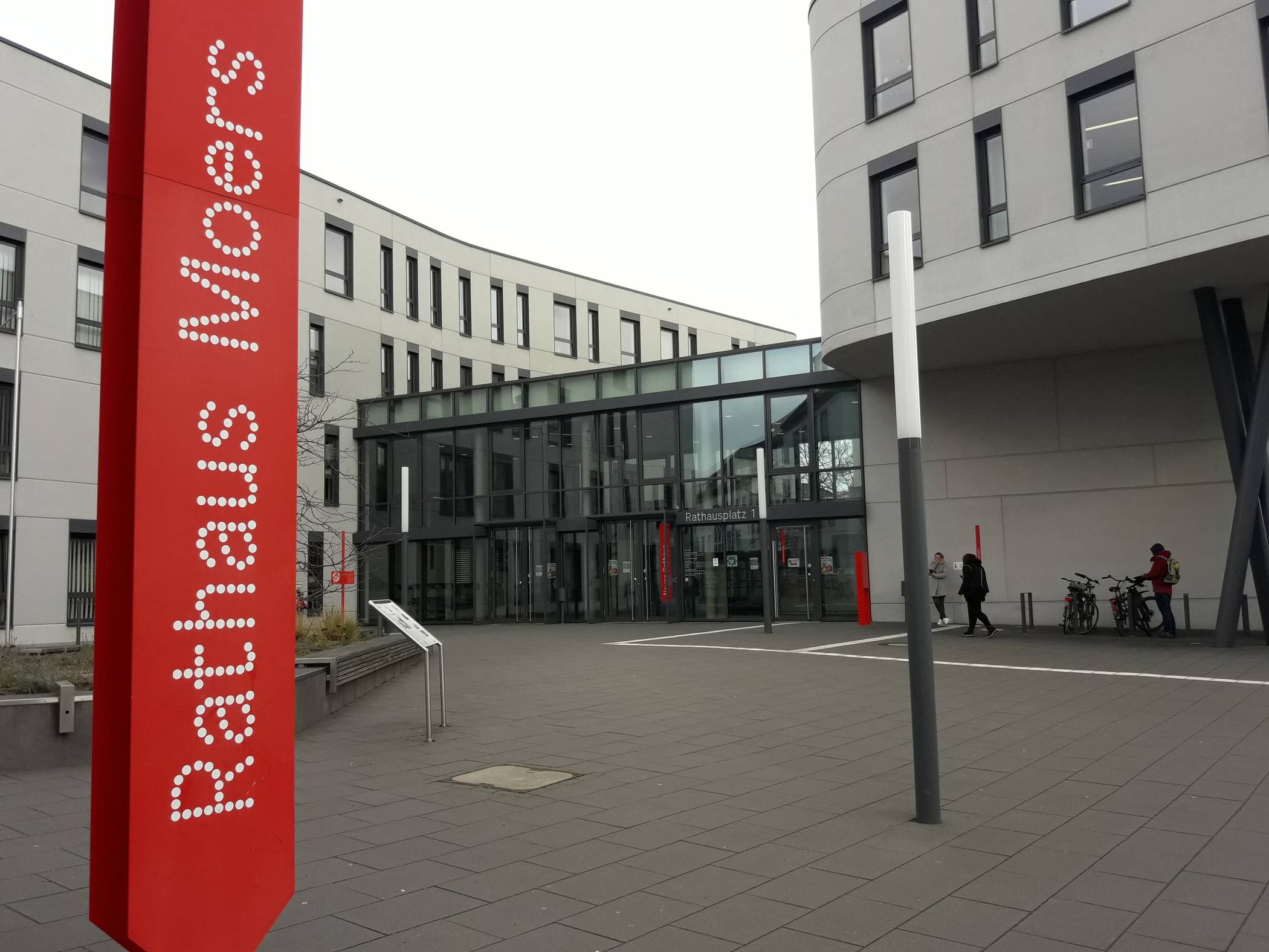 Coronavirus: Moers schließt öffentliche Einrichtungen und sagt eigene Veranstaltungen ab