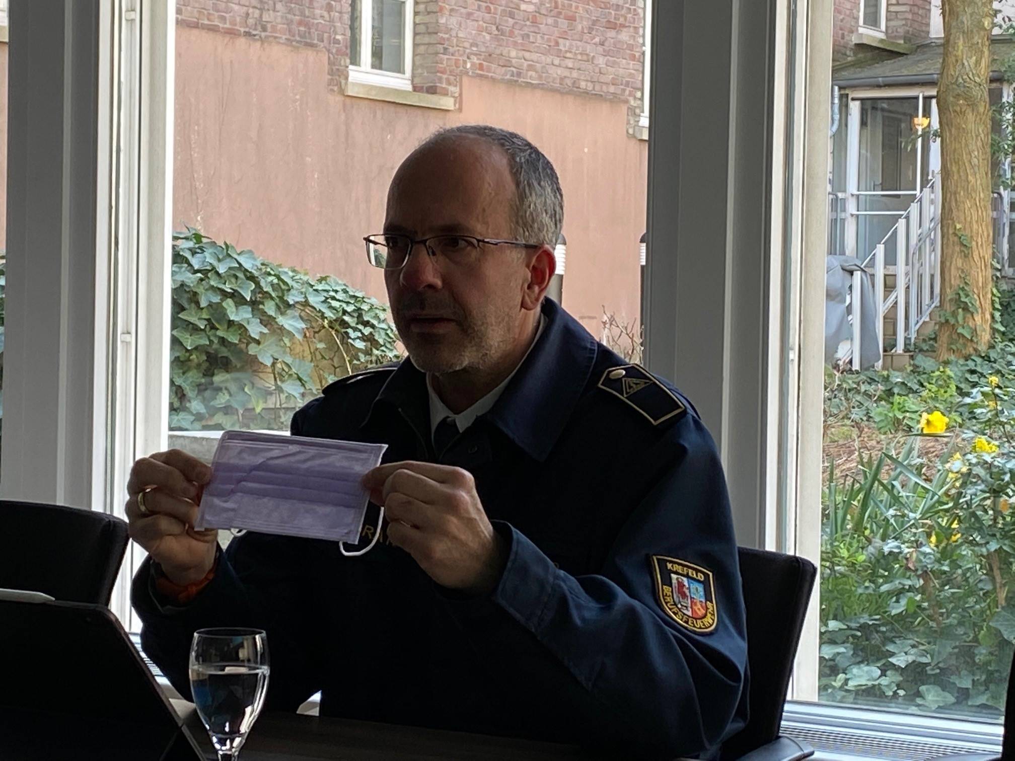 147 Krefelder positiv auf Coronavirus getestet: Rettungsdienstleiter sagt: „Aktuell ist die Situation für uns absolut beherrschbar“