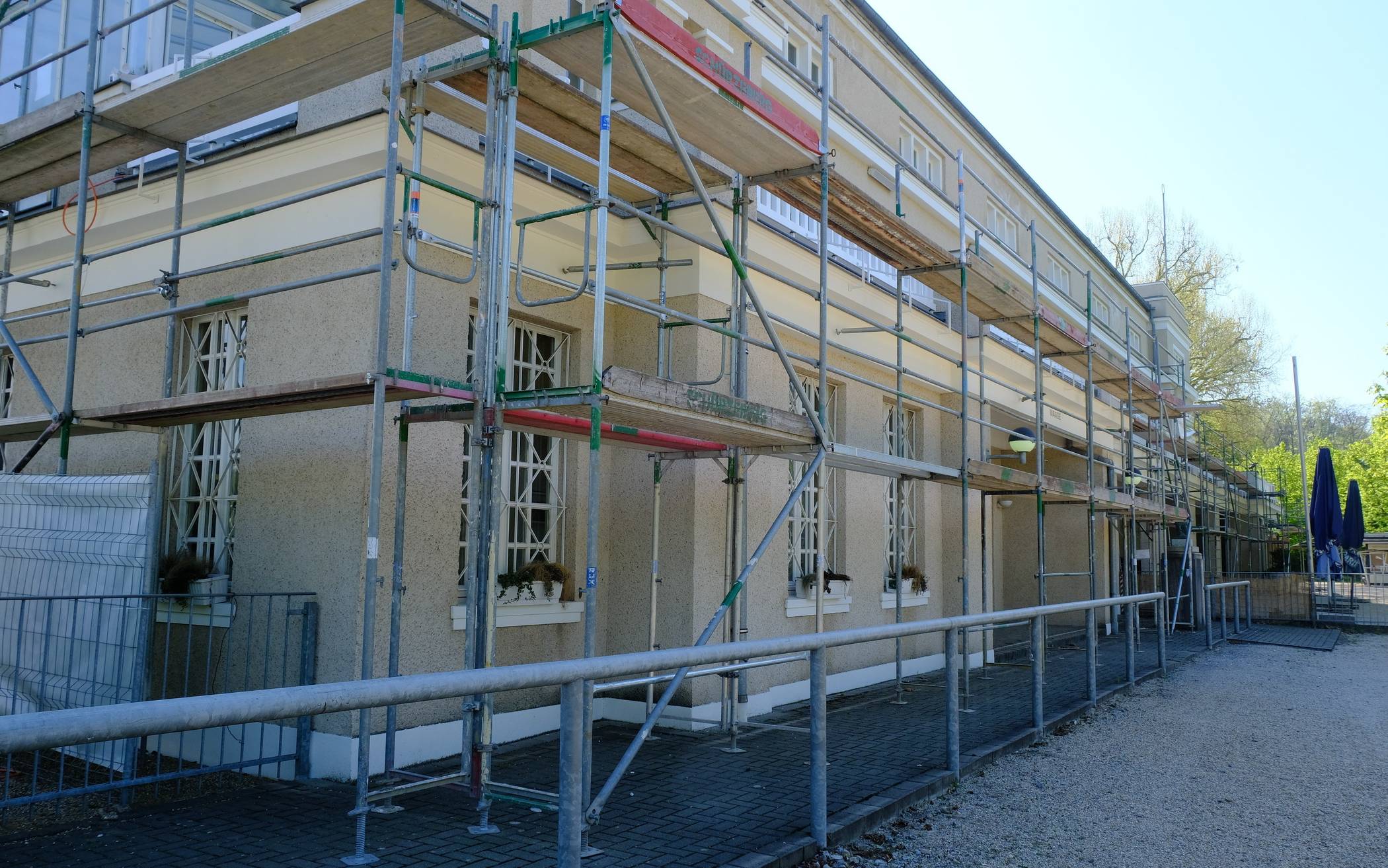 Sanierung der Krefelder Rennbahn.