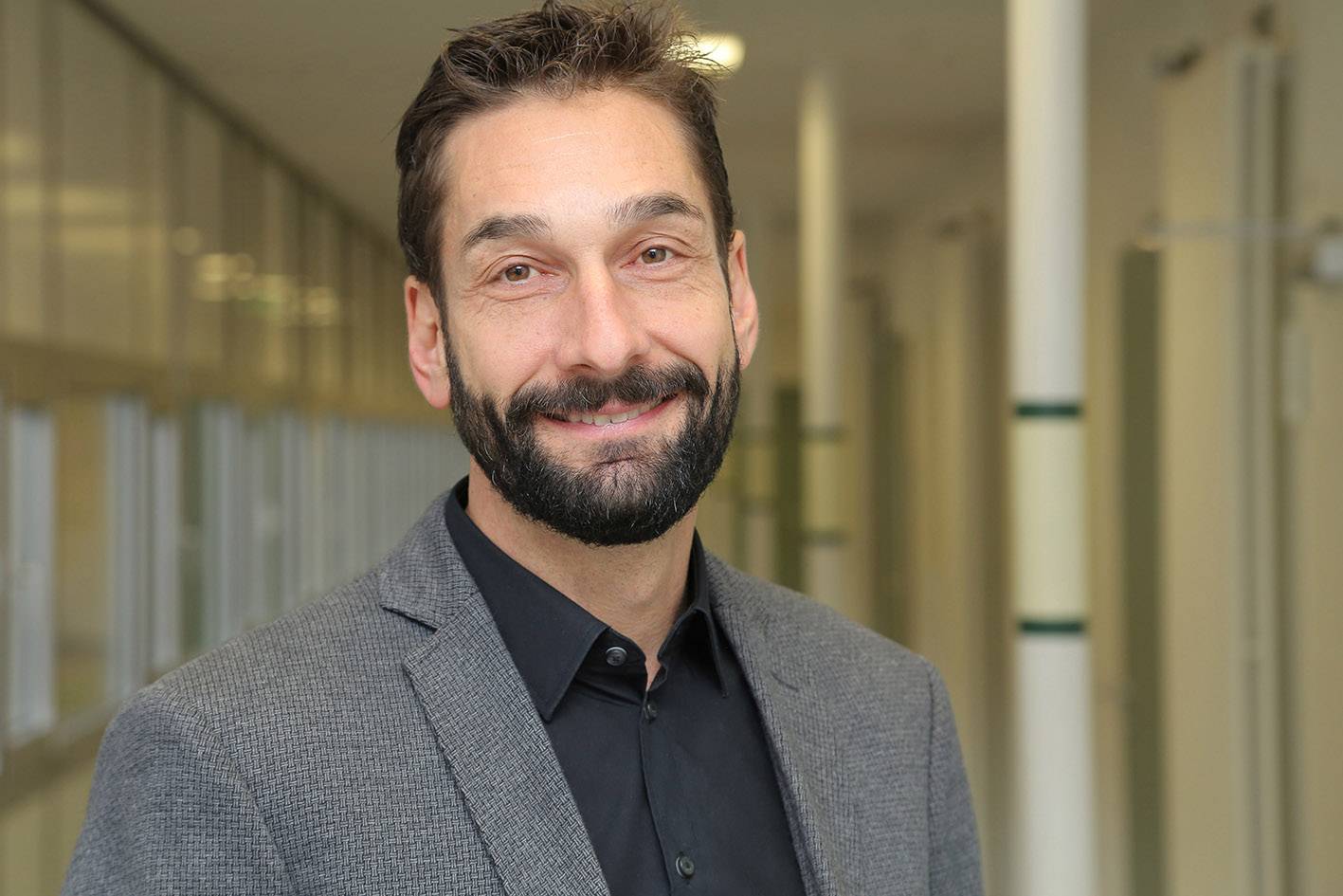  Dr. Ralph Marggraf ist Ärztlicher Direktor der LVR-Klinik Viersen und Chefarzt im Fachgebiet Abhängigkeitserkrankungen. 