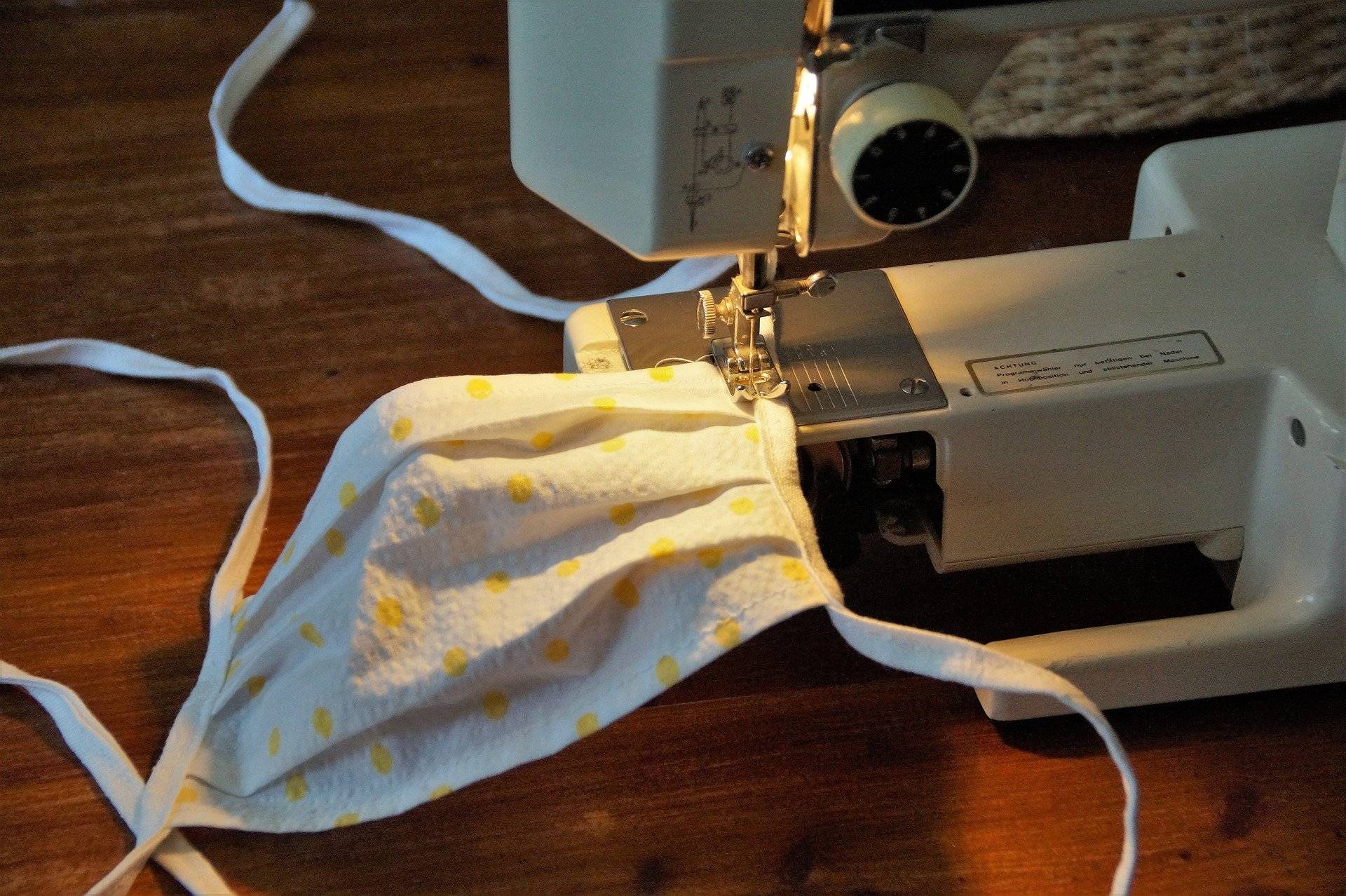  Der Caritasverband und das Freiwilligenzentrum Mönchengladbach-Rheydt sucht Alltagsmasken-Näherinnenund -näher. 