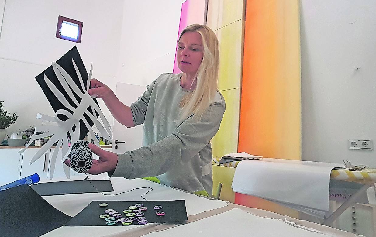 Agnes Erkens hat im Rahmen des Projekts „Kulturrucksack on Tour“ zum Wochenthema „Tagträumer und Nachtschattengewächse“ Material zusammengestellt.