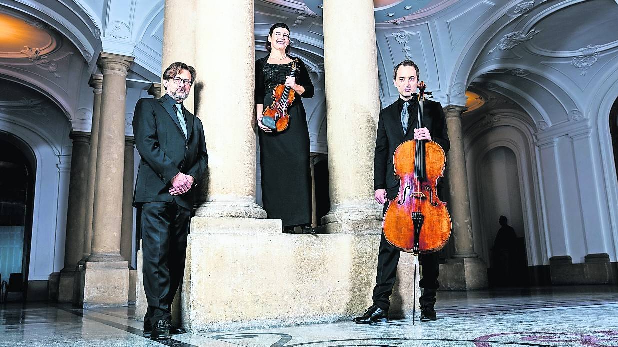  Das TrioVanBeethoven eröffnet die Reihe der Meisterkonzerte am 1. Oktober mit einem Ständchen für Ludwig van Beethoven. 
