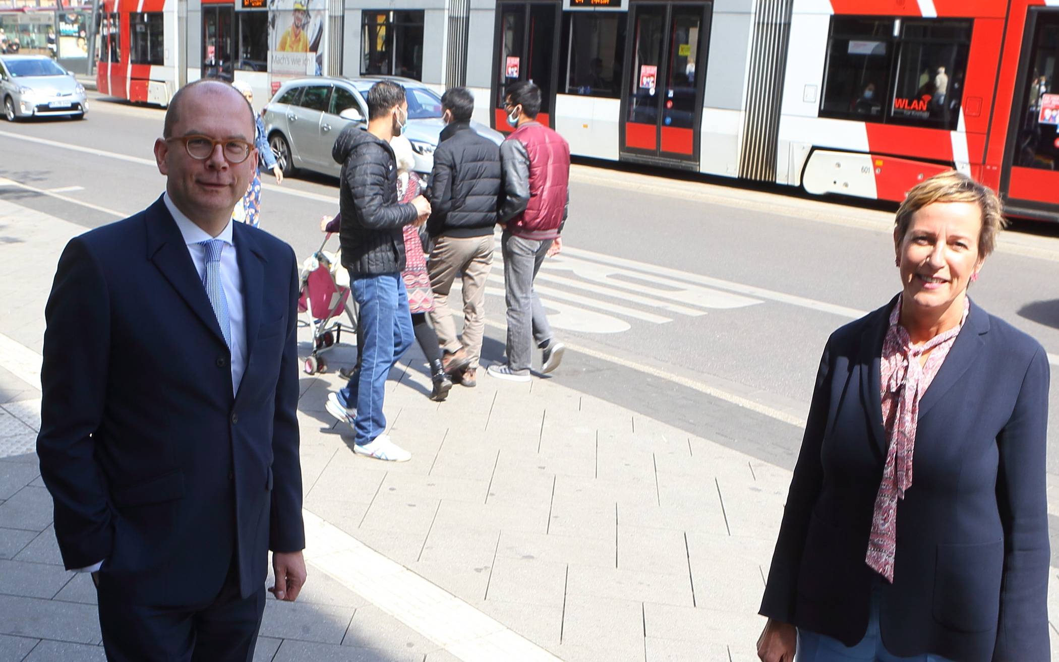  Die SWK-Vorstände Carsten Liedtke und Kerstin Abraham. 