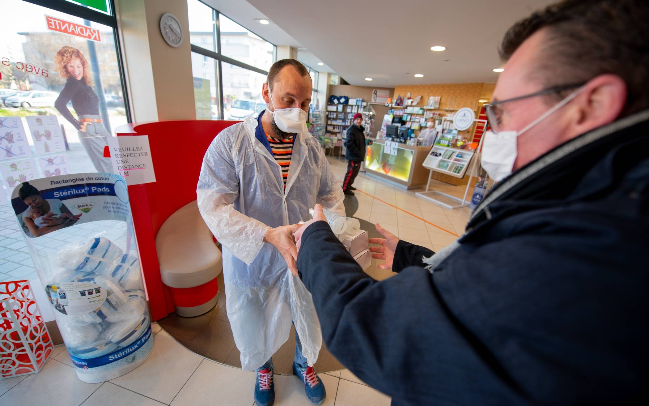 Maske und Abstand als Vorsichtsmaßnahmen auch in Dünkirchen.  