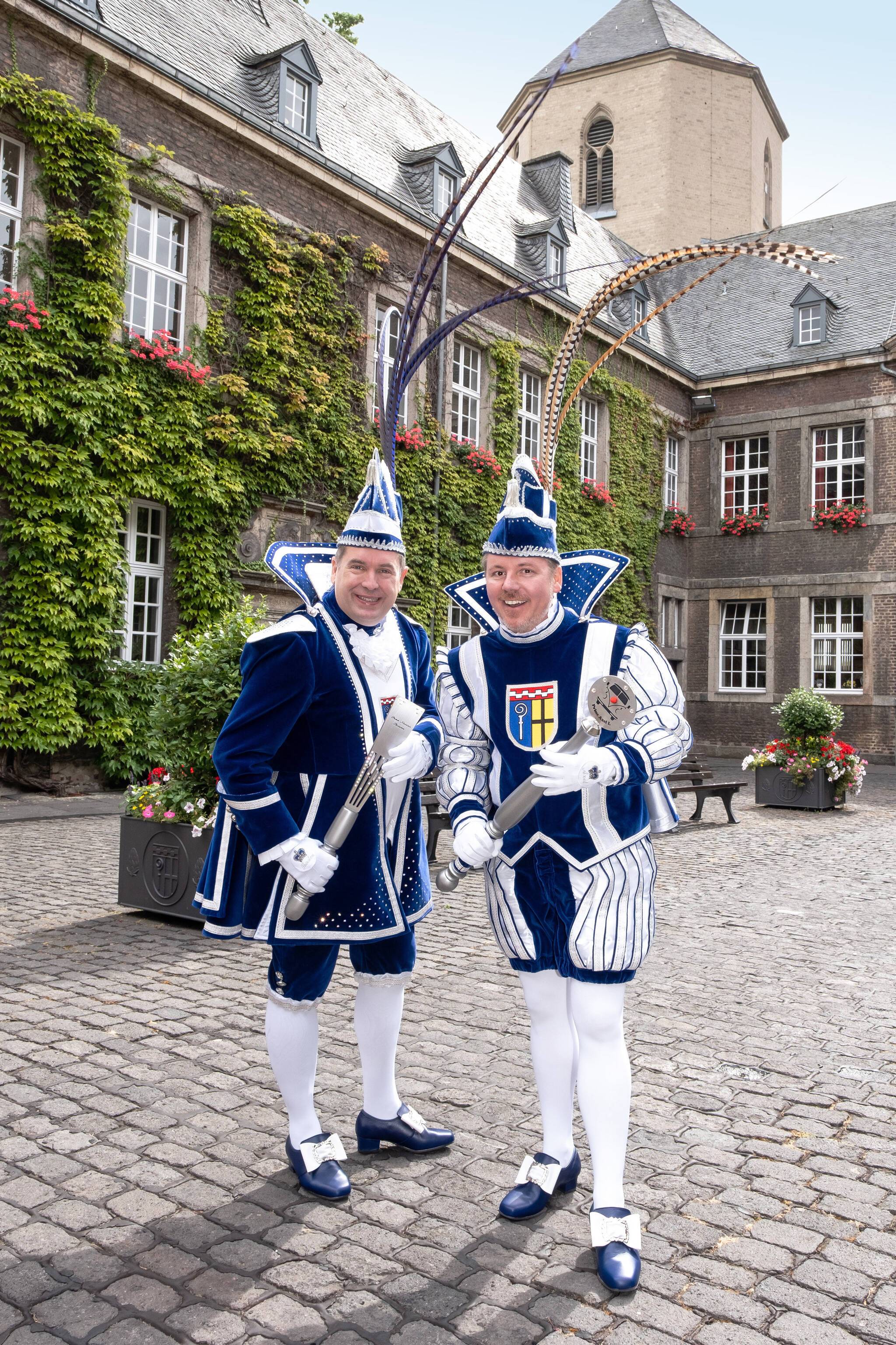 Nicht nur das Prinzen-Paar, Prinz Axel I. und Prinz Niersius Thorsten, bleibt, auch das Sessions-Motto - in aktualisierter Form - der vergangenen Session wird die Mönchengladbacher Narren in der Session 2020/2021 begleiten.