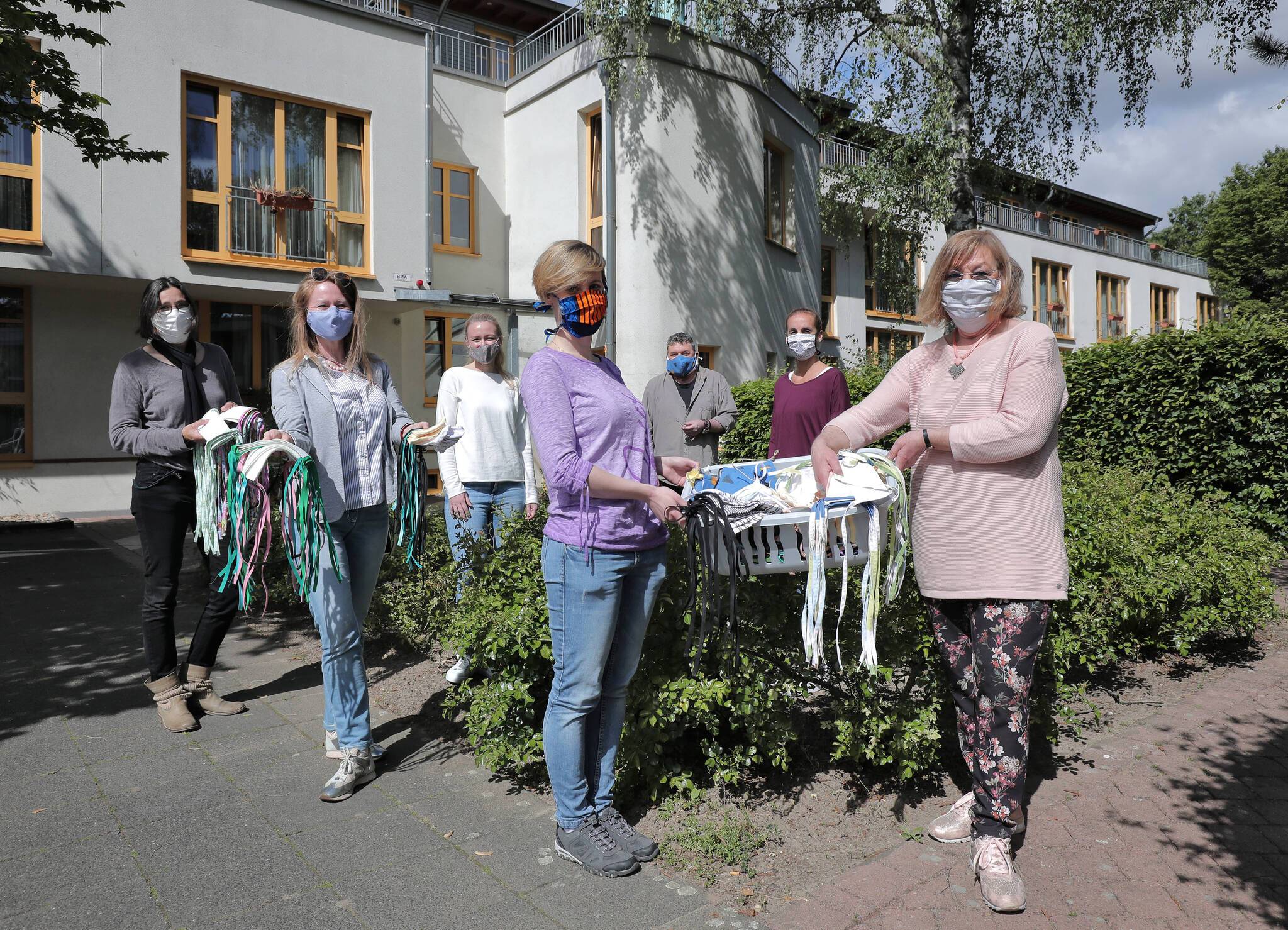 10 000 Masken fertig: Nähen gegen Corona