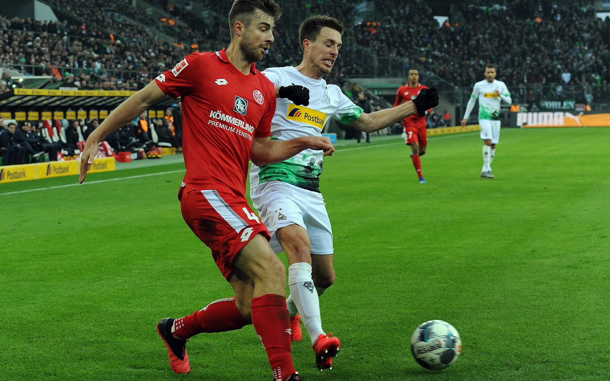 In den vergangenen beiden Spielen kam Patrick Herrmann (rechts) nur zu Kurzeinsätzen. Weil die Offensive gegen Bremen nicht überzeugte, könnte er gegen Berlin in die Startelf rutschen.