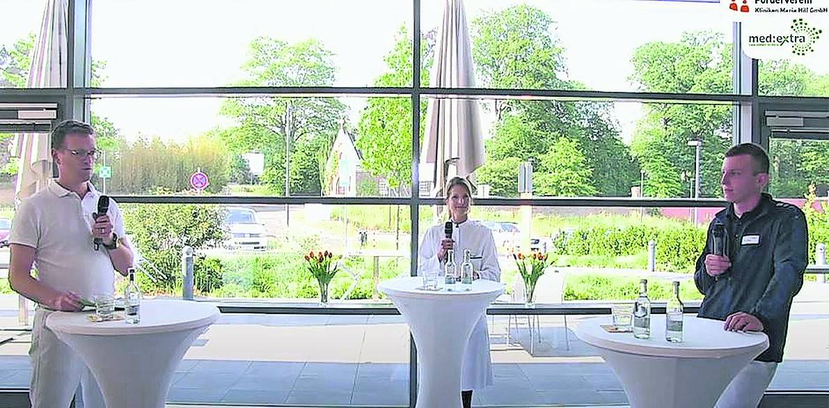 Live im Stream: Dr. Götz Greif, Neurologie, Diana Pesy, Neuropsychologie,und Dirk Kirberg, Physiotherapie.