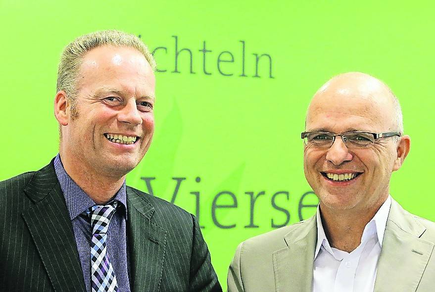  Kim-Holger Kreft, Geschäftsführer des AKH Viersen, ist als Sprecher der AG Krankenhäuser im Kreis Viersen und Krefeld bestätigt worden. Sein Geschäftsführer-Kollege, Dr. Thomas Axer, wurde in den Ausschuss für Planung und Förderung der Krankenhausgesellschaft Nordrhein-Westfalens entsandt (von links). 