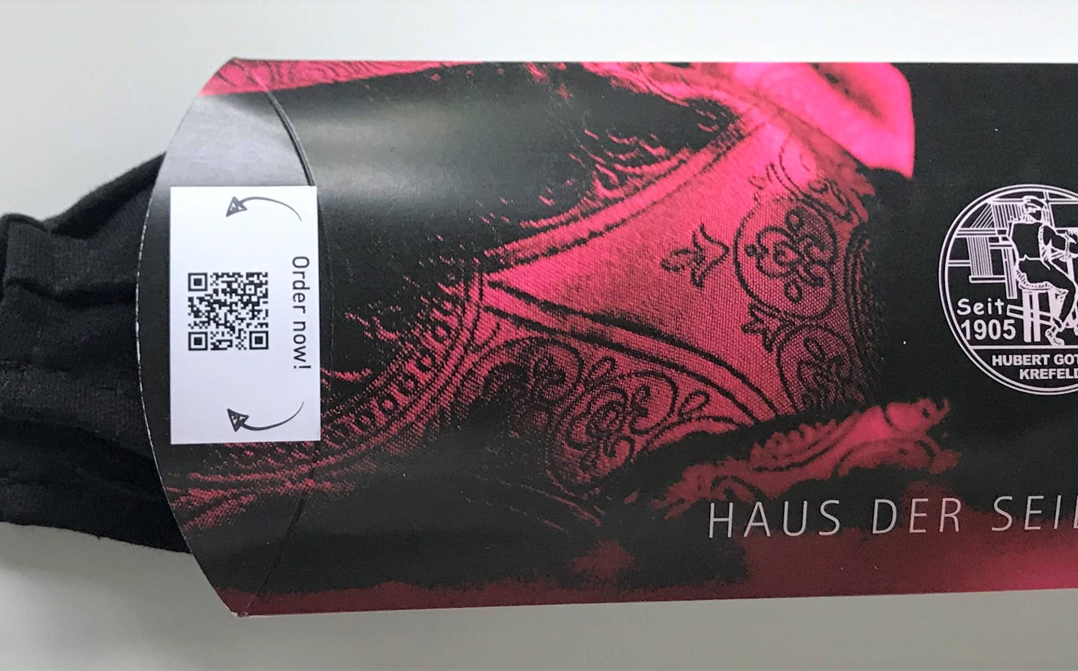 Eine „Maskengarage“ aus dem Haus der Seidenkultur