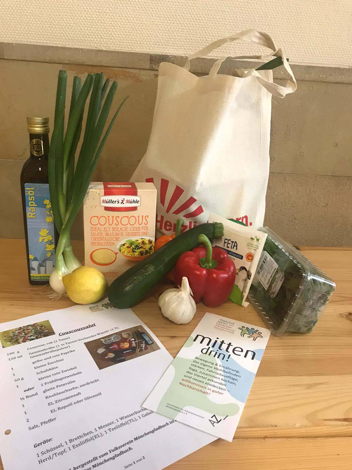  Alles drin für eine leckere, frisch gekochte Mahlzeit. Die Freitagstüte ist die Idee von Justine Krause vom ALZ. 