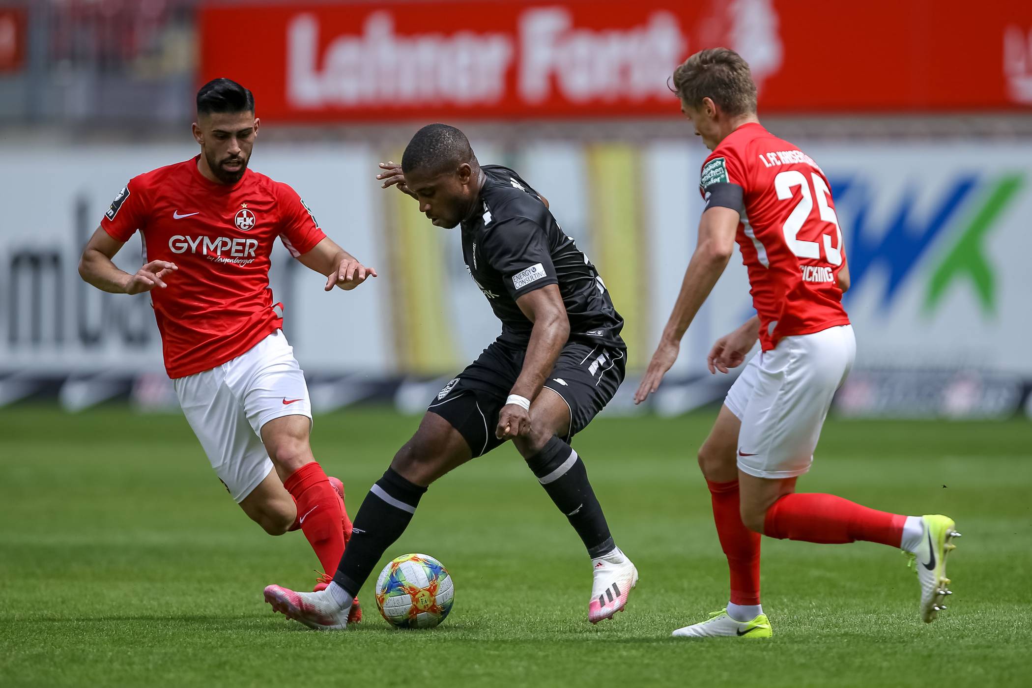 Fußball: KFC stellt personelle Weichen