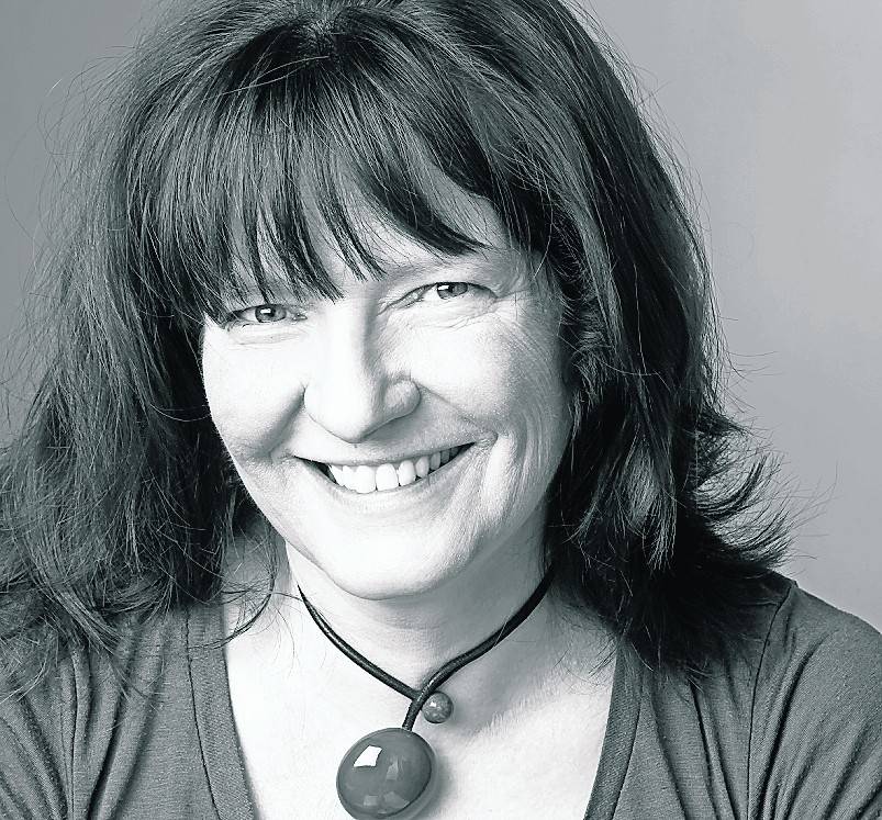 Gabi Deeg und Arnold Küsters lesen am 26. Juli open Air im Schlosspark Wickrath.