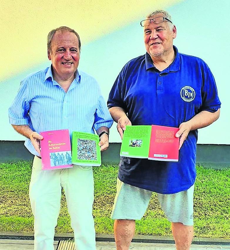 Wolfgang Brockers und Jürgen Meis<nbsp code="160"/>sind schreibende Beatles-Fans. Zum ersten Mal getroffen haben sie sich in Neuwerk.